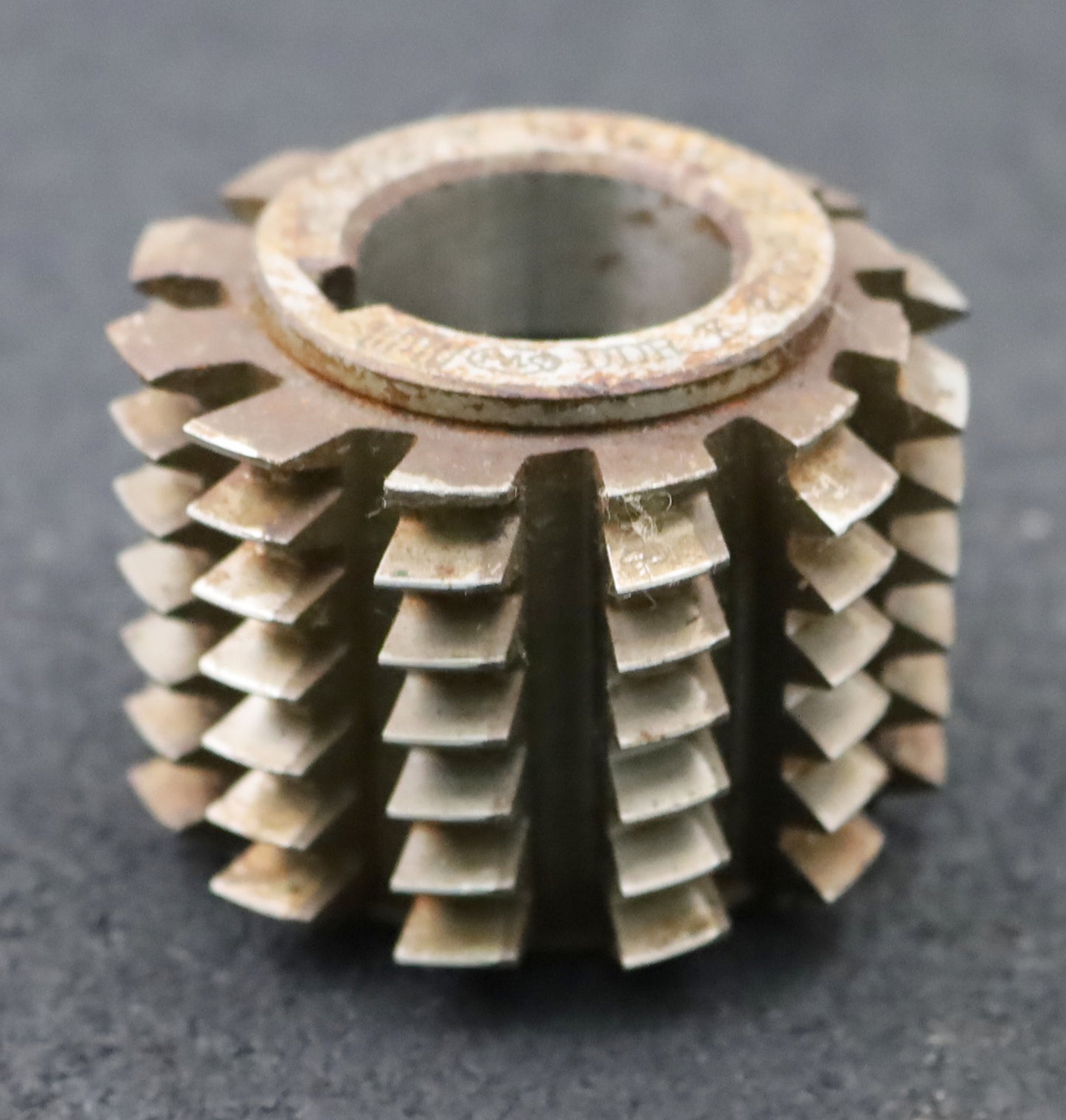 Bild des Artikels PWS-Zahnrad-Wälzfräser-m=2,0mm-BPIV-DIN-3972-EGW-20°-Ø63x48xØ27mm-12-Spannuten