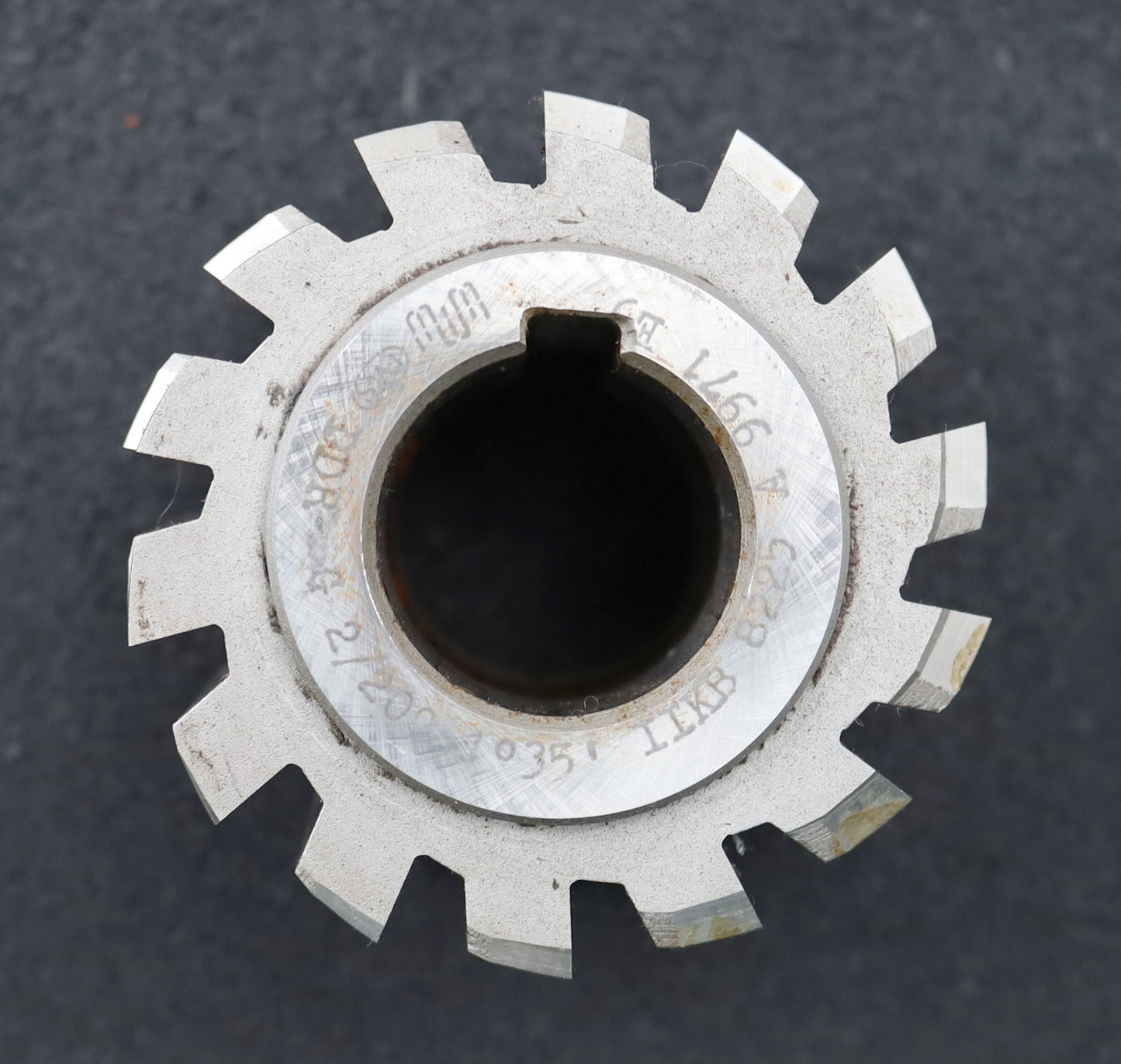 Bild des Artikels PWS-Zahnrad-Wälzfräser-m=2,0mm-BPII-DIN-3972-EGW-20°-Ø80x71xØ32mm-LKN-Rest:-85%