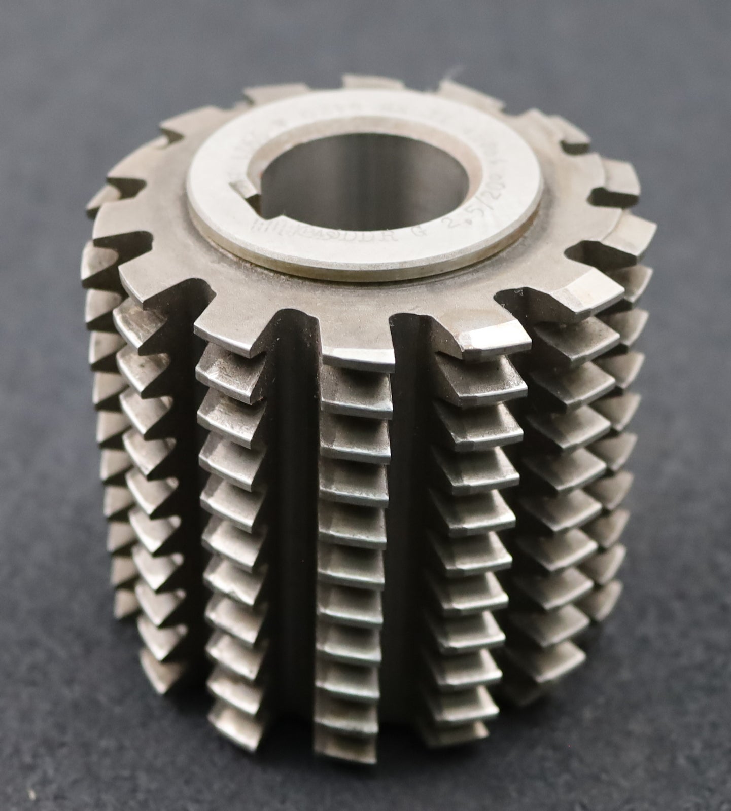 Bild des Artikels PWS-Zahnrad-Wälzfräser-m=2,5mm-BPII-DIN-3972-EGW-20°-Ø89x88xØ32mm-LKN-Rest:-80%