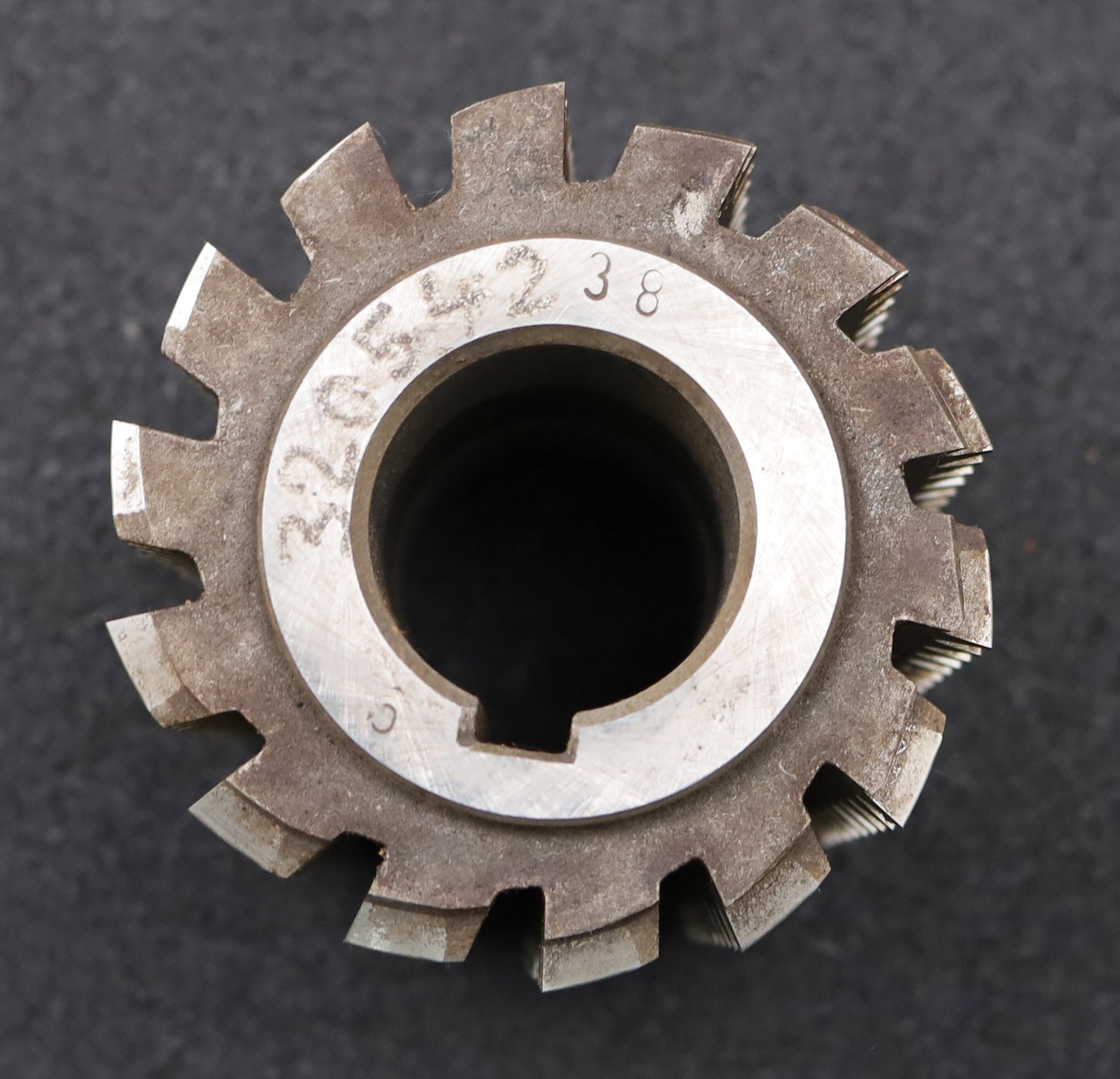 Bild des Artikels PWS-Zahnrad-Wälzfräser-m=2,0mm-BPIII-DIN-3972-EGW-20°-Ø80x71xØ32mm-12-Spannuten