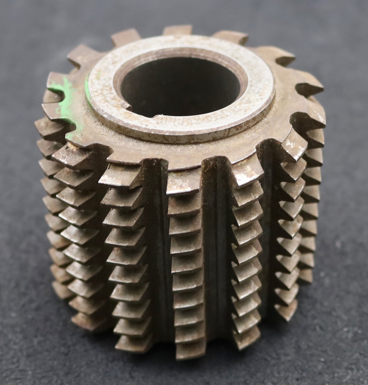 Bild des Artikels PWS-Zahnrad-Wälzfräser-m=2,0mm-BPIII-DIN-3972-EGW-20°-Ø80x71xØ32mm-gebraucht