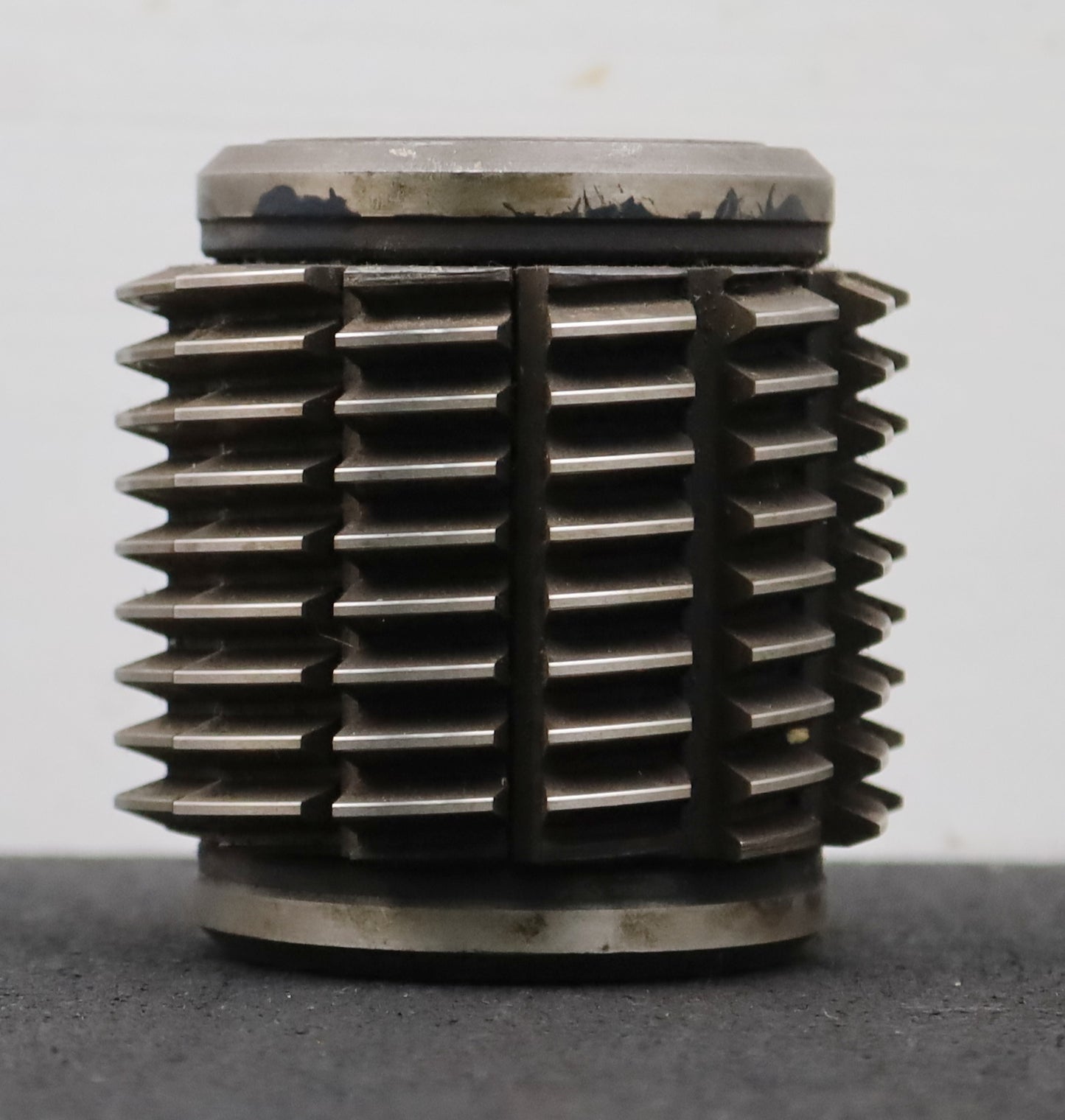 Bild des Artikels PWS-Zahnrad-Wälzfräser-m=2,5mm-EGW-20°-Ø80x81xØ27mm-LKN-2gg.-Rechts-gebraucht