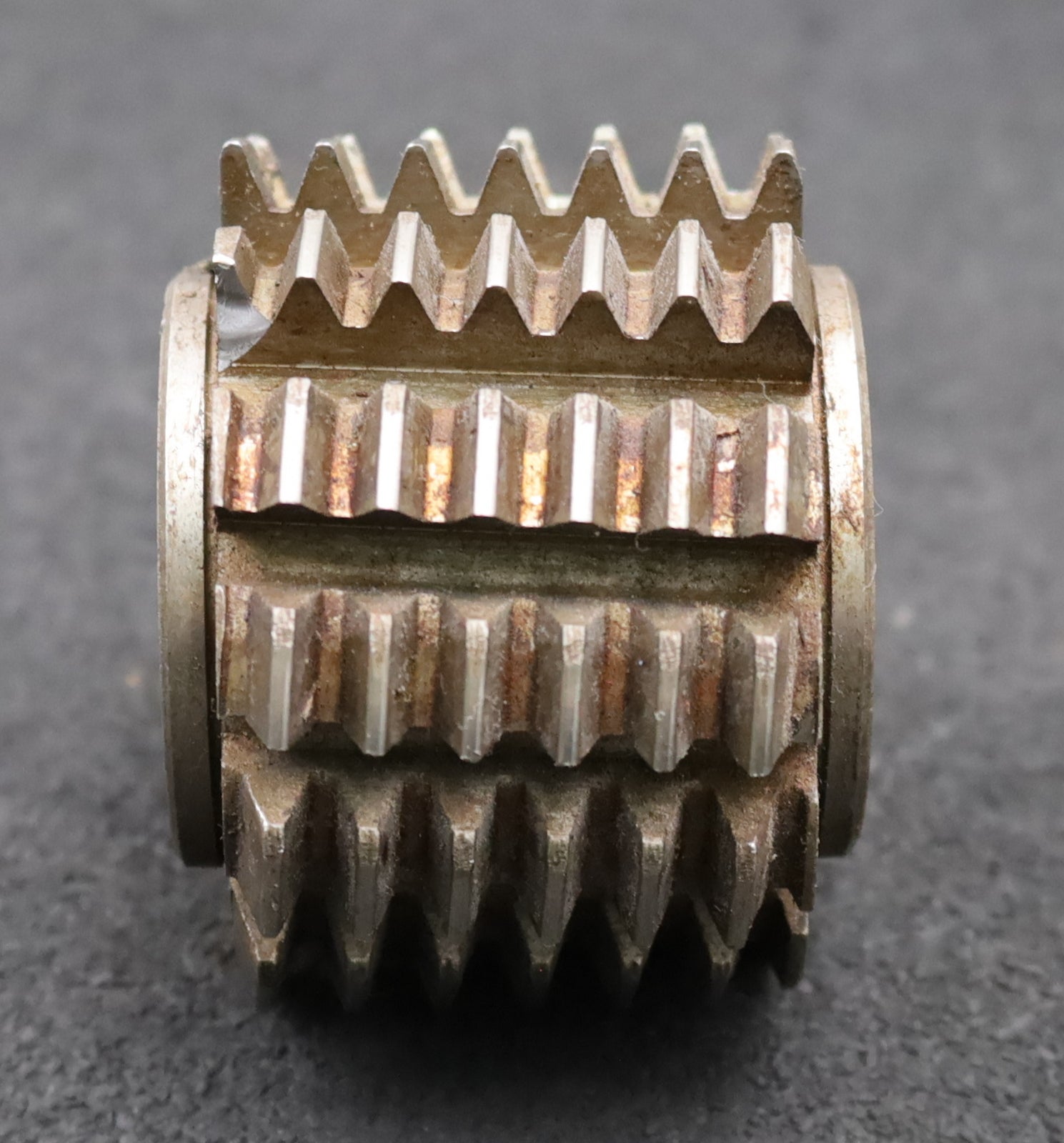 Bild des Artikels PWS-Zahnrad-Wälzfräser-m=2,0mm-BPIII-DIN-3972-EGW-20°-Ø63x48xØ27mm-mit-LKN