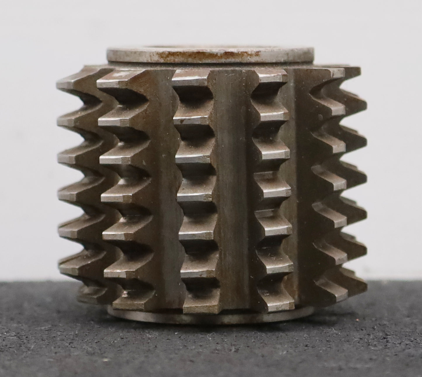 Bild des Artikels PWS-Zahnrad-Wälzfräser-m=2,5mm-BPII-DIN-3972-EGW-20°-Ø69x58xØ27mm-LKN-gebraucht