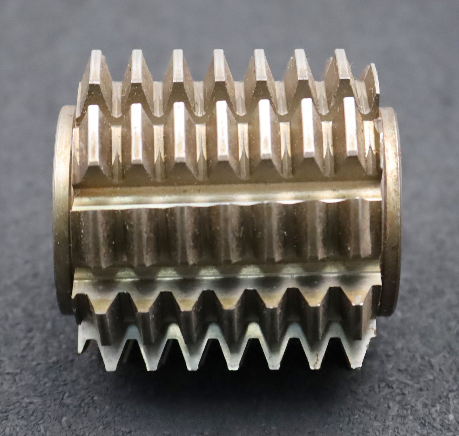 Bild des Artikels FETTE-Zahnrad-Wälzfräser-m=2,5mm-BPIII-DIN-3972-EGW-20°-Ø65x66xØ22mm-mit-LKN