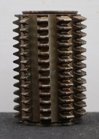 Bild des Artikels Zahnrad-Wälzfräser-m=2,0mm-EGW-20°-Ø61x90xØ27mm-LKN-1gg.-Rechts-spiralgenutet-!