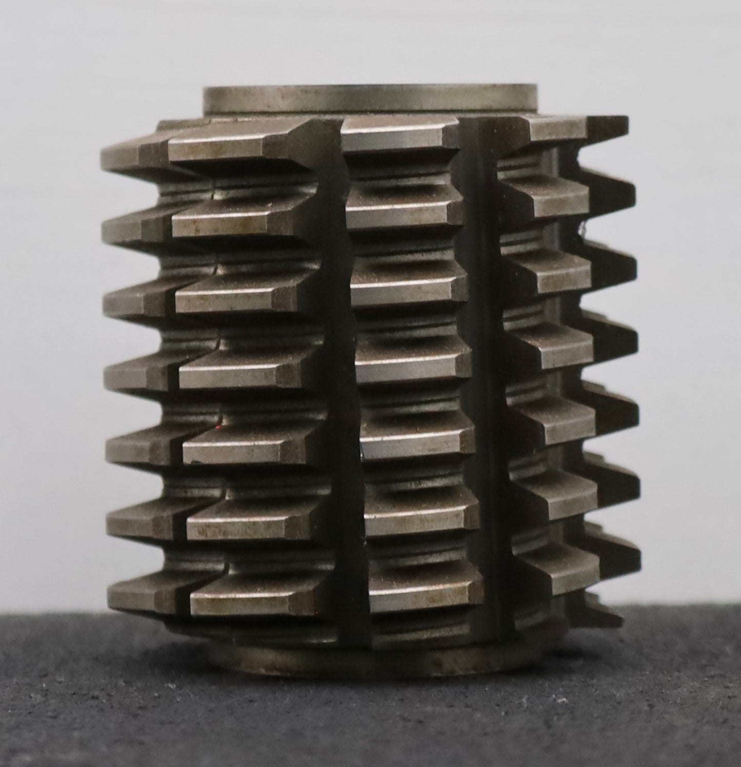 Bild des Artikels KLINGENBERG-Zahnrad-Wälzfräser-m=3,0mm-40°-EGW-Ø70x75xØ27mm-LKN-1gg.-Rechts