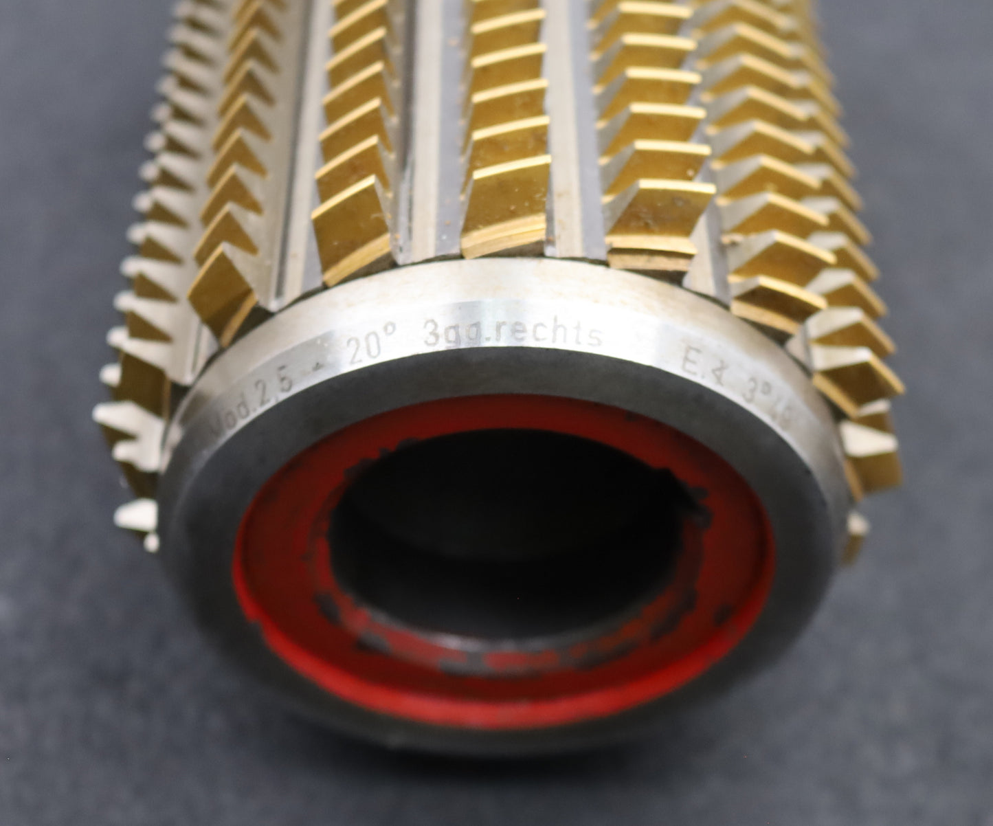 Bild des Artikels SAAZOR-Zahnrad-Wälzfräser-m=2,5mm-EGW-20°-Ø120x218xØ50mm-LKN-3gg.-Rechts