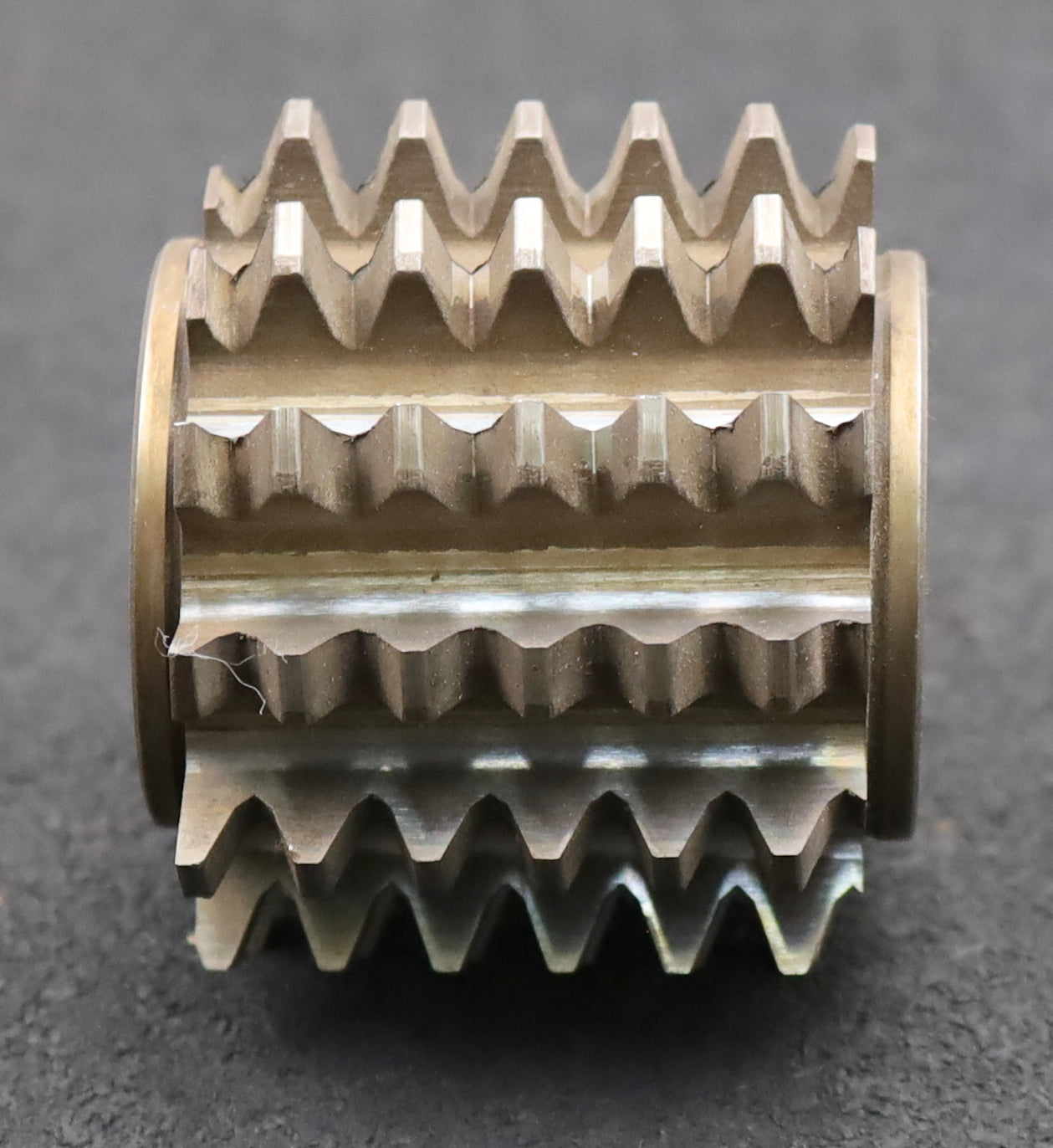 Bild des Artikels PWS-Zahnrad-Wälzfräser-m=2,75mm-BPII-DIN-3972-EGW-20°-Ø70x58xØ27mm-gebraucht