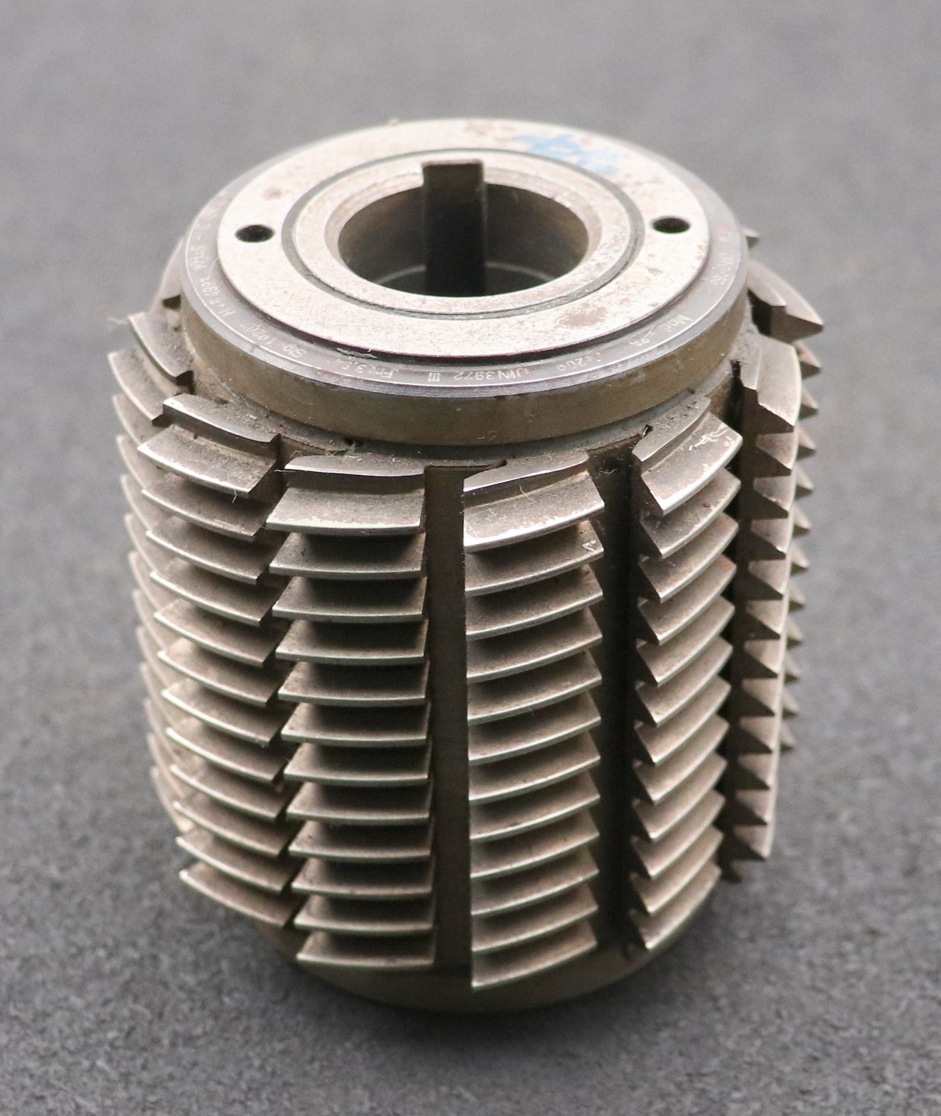 Bild des Artikels FETTE-Zahnrad-Wälzfräser-m=1,75mm-BPIII-DIN-3972-EGW-20°-Ø80x90xØ27mm-mit-LKN