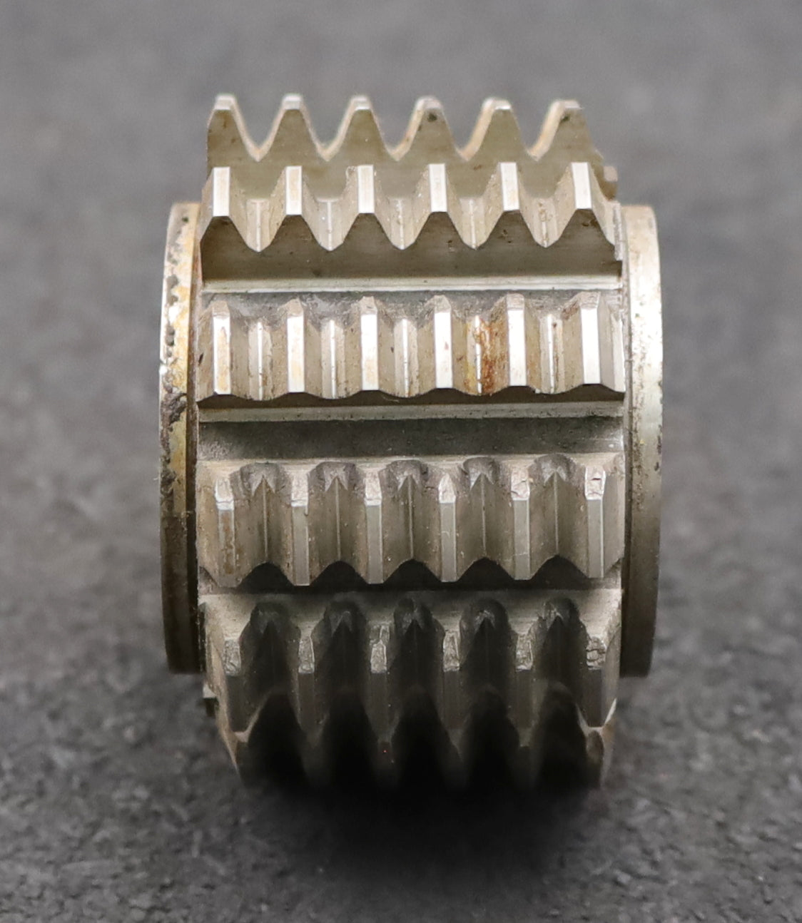 Bild des Artikels Zahnrad-Wälzfräser-m=1,5mm-BPIII-DIN-3972-EGW-20°-Ø57x39x22mm-LKN-1gg.-Rechts