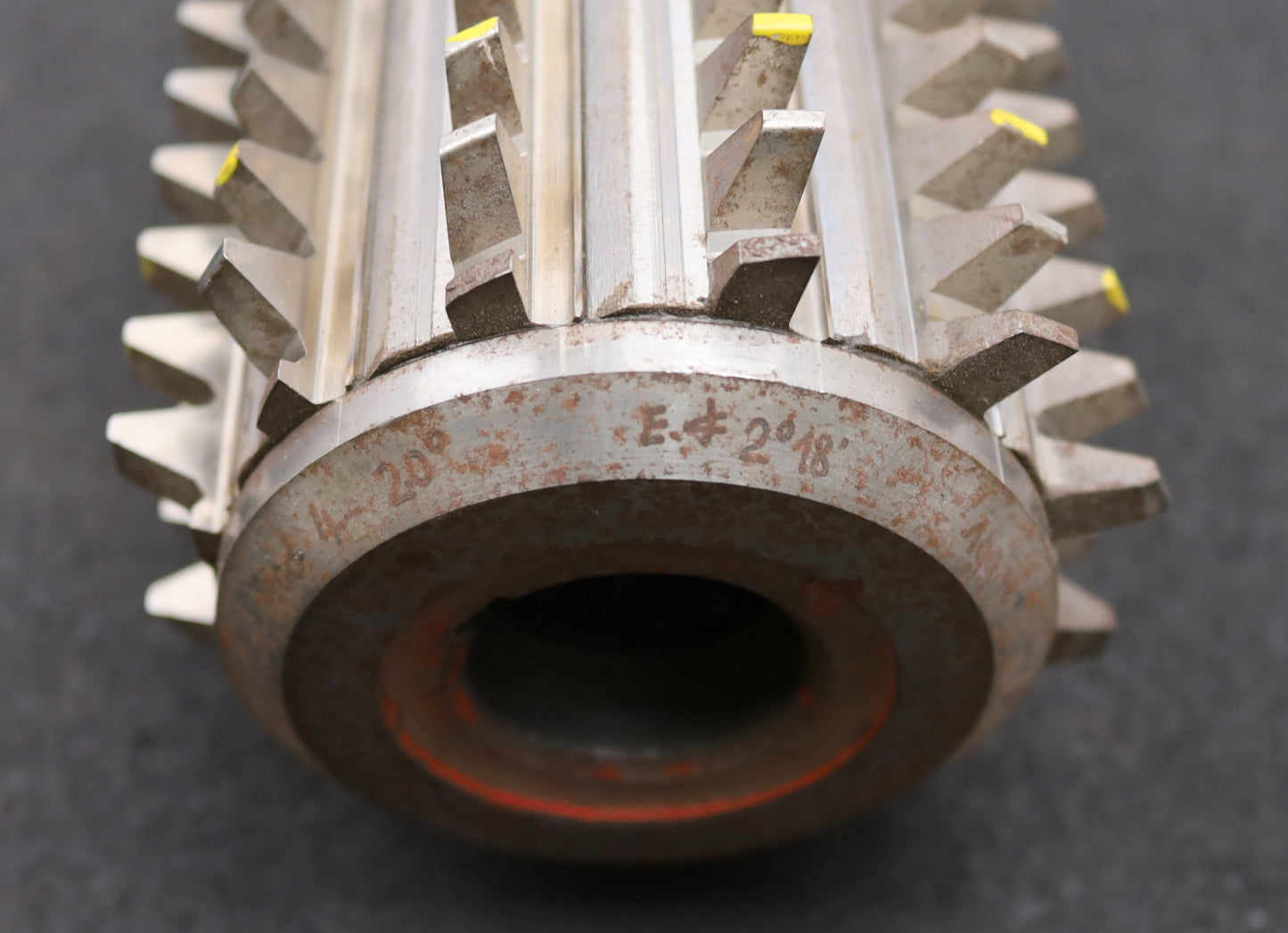 Bild des Artikels SAAZOR-Zahnrad-Wälzfräser-m=4,0mm-BPIII-DIN-3972-EGW-20°-Ø106x152x32mm-mit-LKN