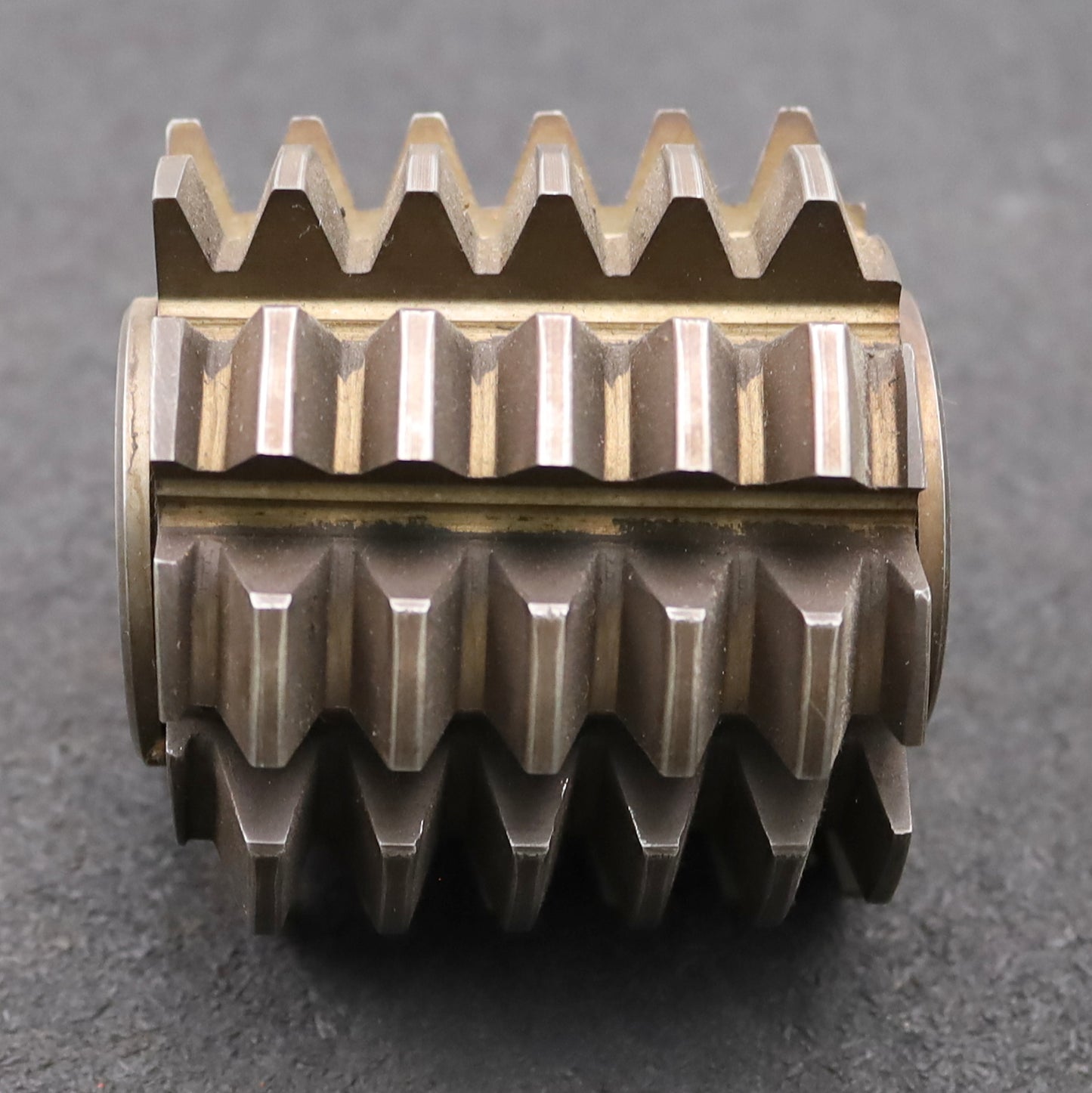 Bild des Artikels Zahnrad-Wälzfräser-m=3,75mm-EGW-20°-Ø79x76x27mm-LKN-1gg.-Links-spiralgenutet