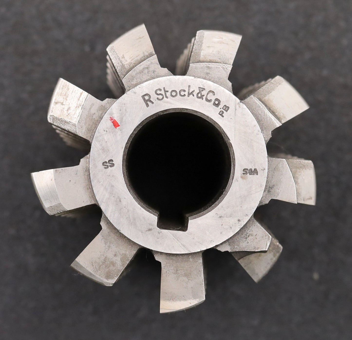 Bild des Artikels STOCK-Zahnrad-Wälzfräser-m=4,0mm-EGW-20°-Ø77x81x27mm-LKN-1gg.-Rechts-Rest:-80%