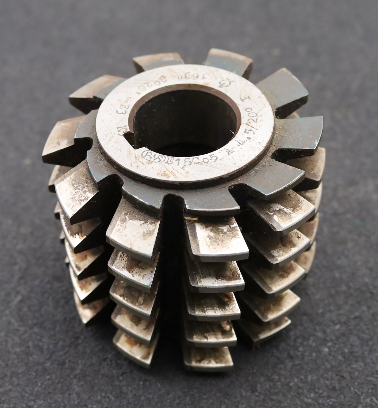 Bild des Artikels PWS-Zahnrad-Wälzfräser-gear-hob-m=-4,5mm-EGW-20°-BPI-DIN-3972-Ø90x78x32mm