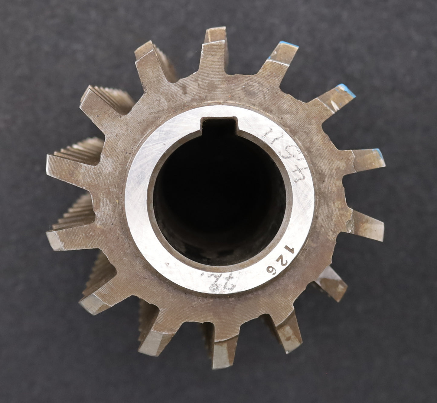 Bild des Artikels PWS-Zahnrad-Wälzfräser-m=-4,5mm-EGW-20°-BPII-nach-DIN-3972-Ø110x135x40mm