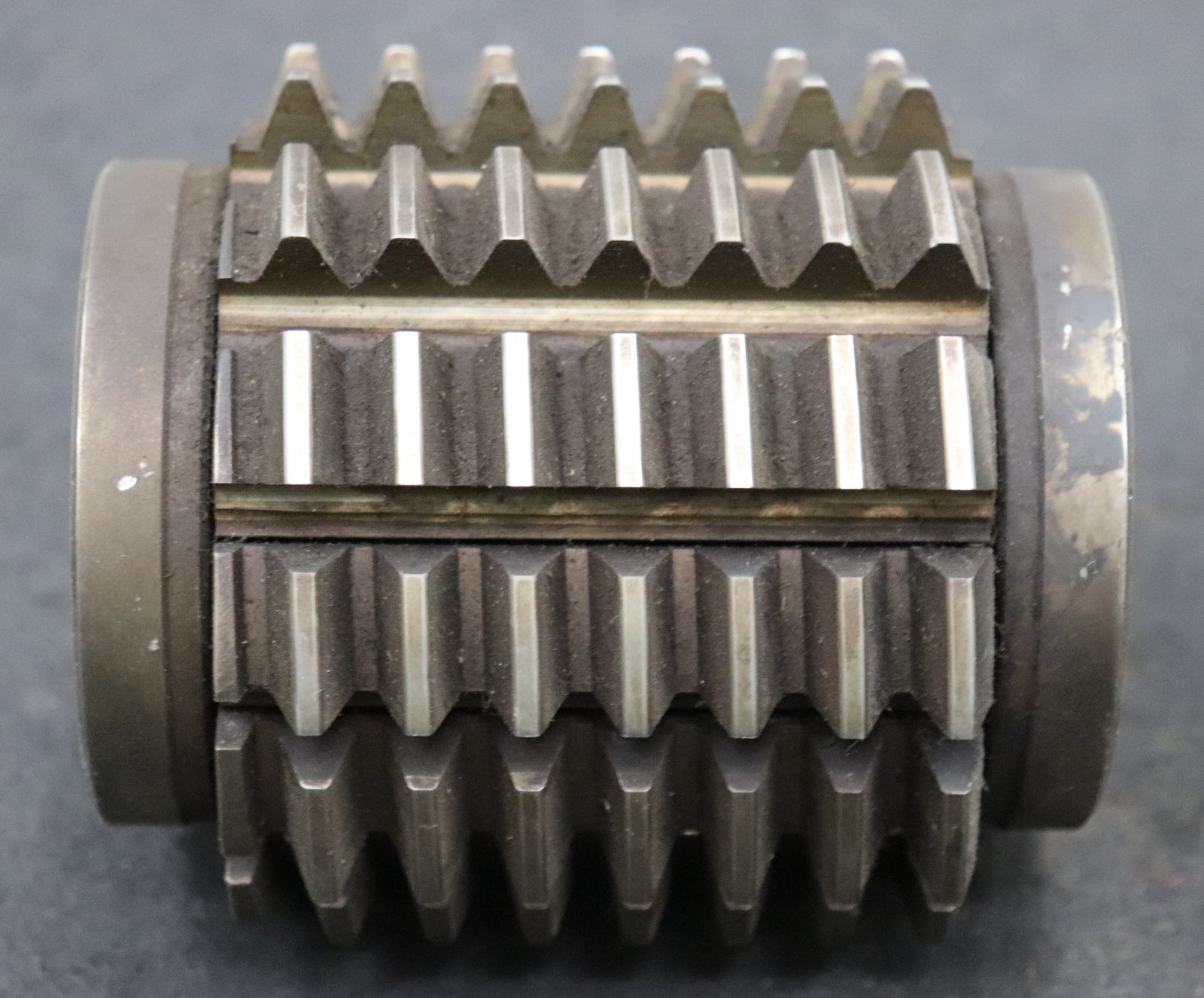 Bild des Artikels PWS-Zahnrad-Wälzfräser-gear-hob-m=-3,5mm-EGW-20°-BPI-nach-DIN-3972-Ø101x110x32mm