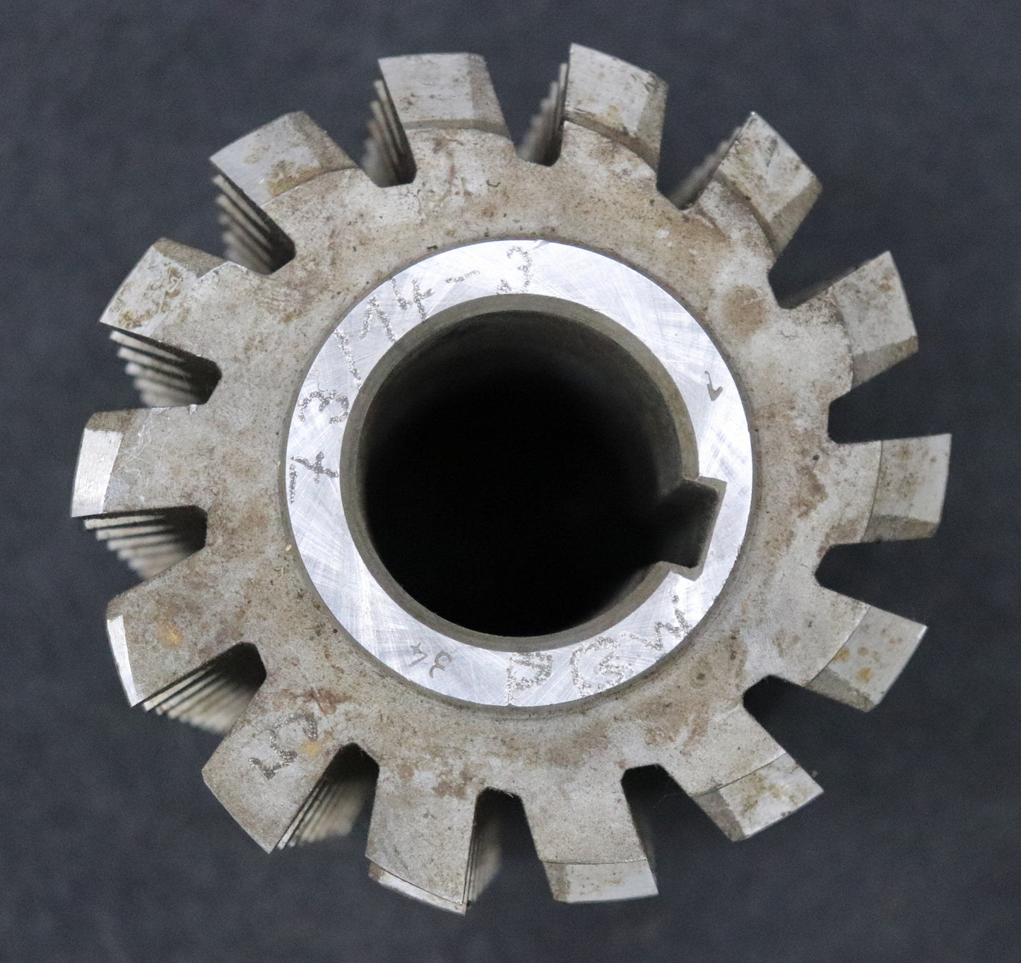 Bild des Artikels PWS-Zahnrad-Wälzfräser-gear-hob-m=-4,5mm-EGW-20°-BPIII-Ø110x135x40mm-DIN-3972