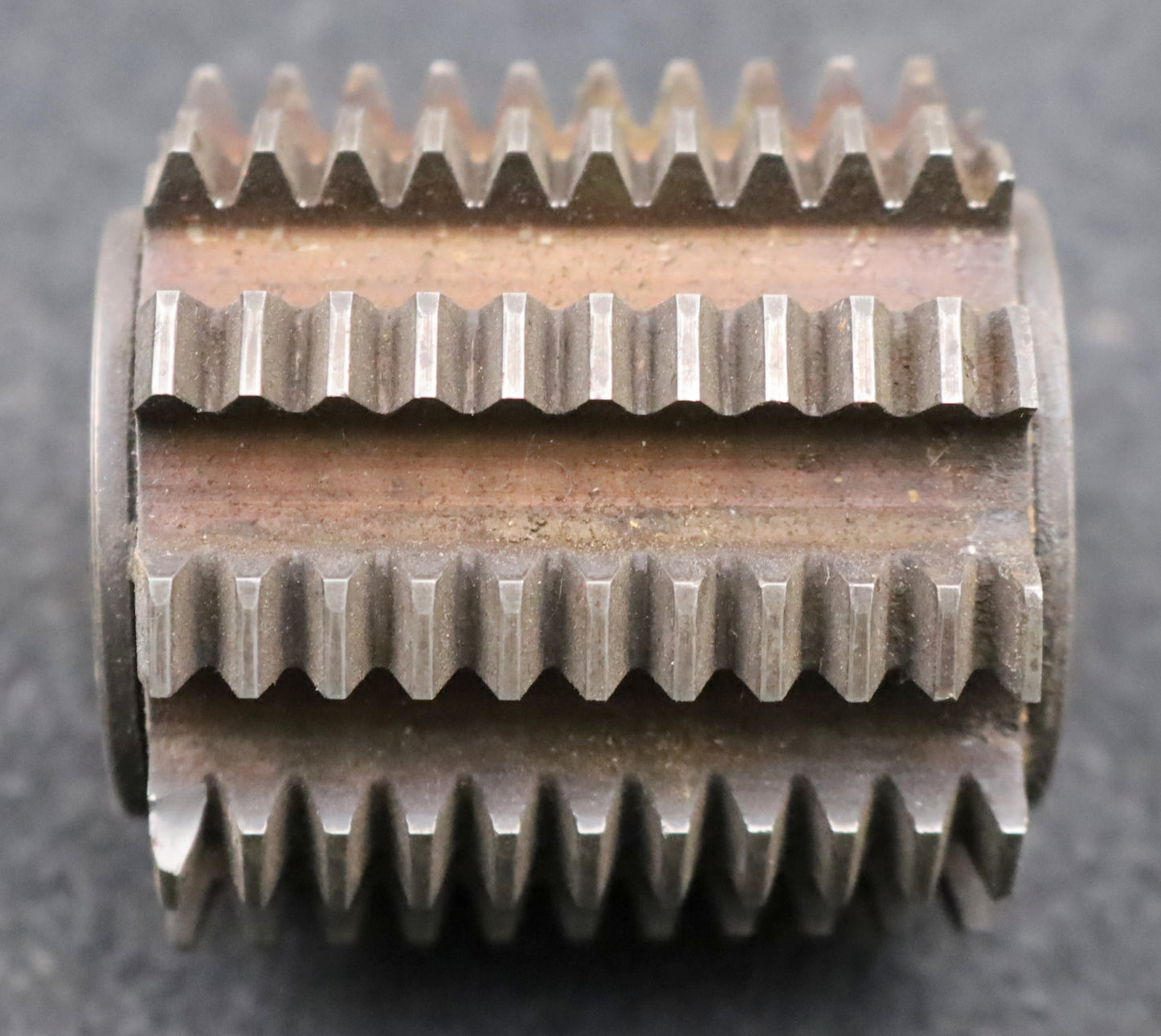 Bild des Artikels PWS-Zahnrad-Wälzfräser-m=-1,5mm-EGW-20°-Ø56x39xØ22mm-mit-LKN-spiralgenutet-!