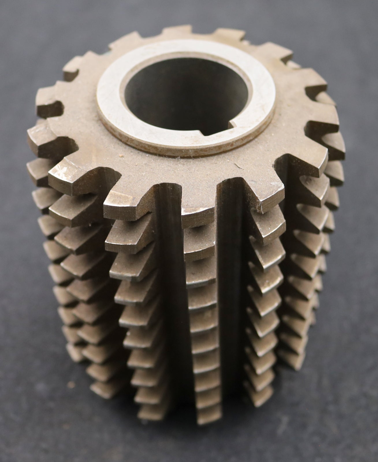 Bild des Artikels PWS-Zahnrad-Wälzfräser-m=-4,0mm-EGW-20°-BPII-DIN-3972-Ø110x135xØ40mm-LKN