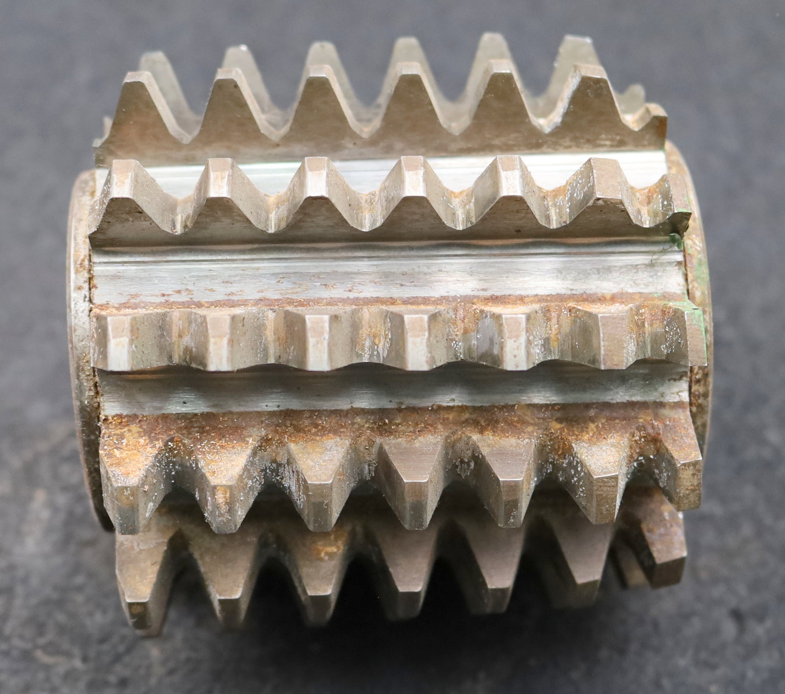 Bild des Artikels PWS-Zahnrad-Wälzfräser-m=-4,0mm-EGW-20°-BPII-nach-DIN-3972-Ø90x89xØ32mm-mit-LKN