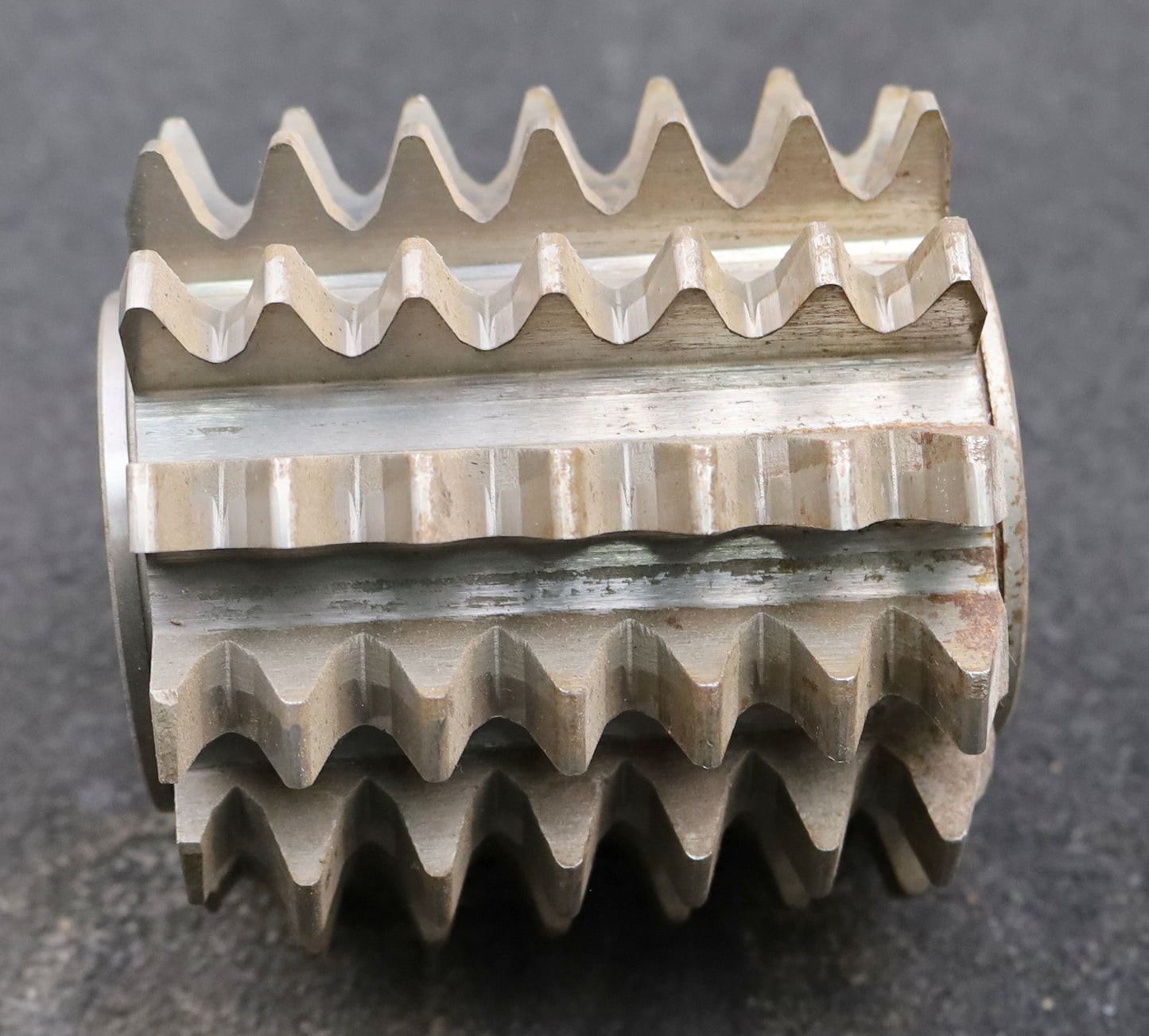 Bild des Artikels PWS-Zahnrad-Wälzfräser-m=-4,0mm-EGW-20°-BPIV-nach-DIN-3972-Ø90x89xØ32mm-mit-LKN