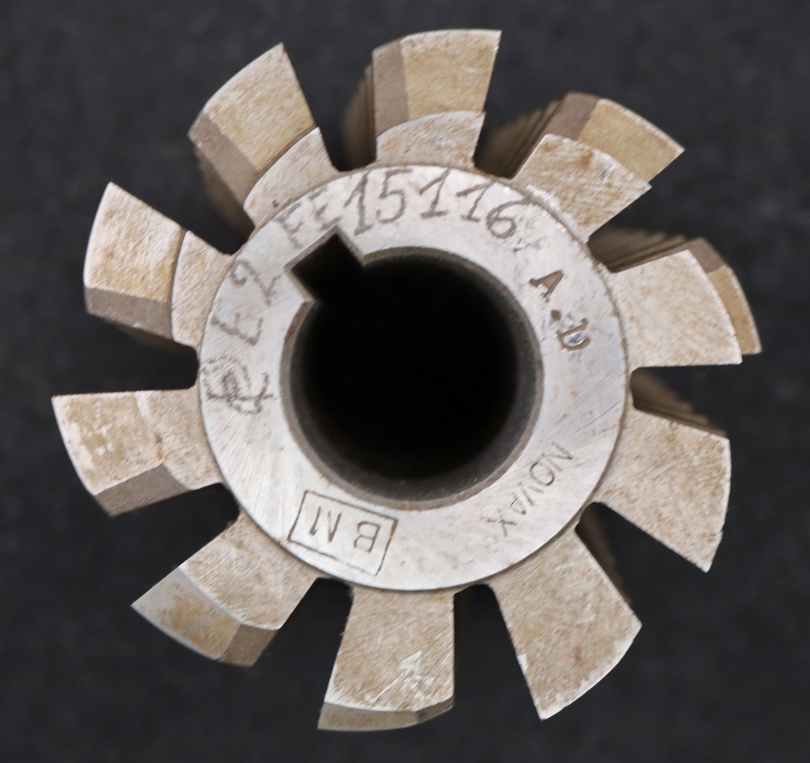 Bild des Artikels NOVAX-Zahnrad-Wälzfräser-m=-4,5mm-EGW-20°-Ø82x91xØ32mm-mit-LKN-1gg.-Rechts