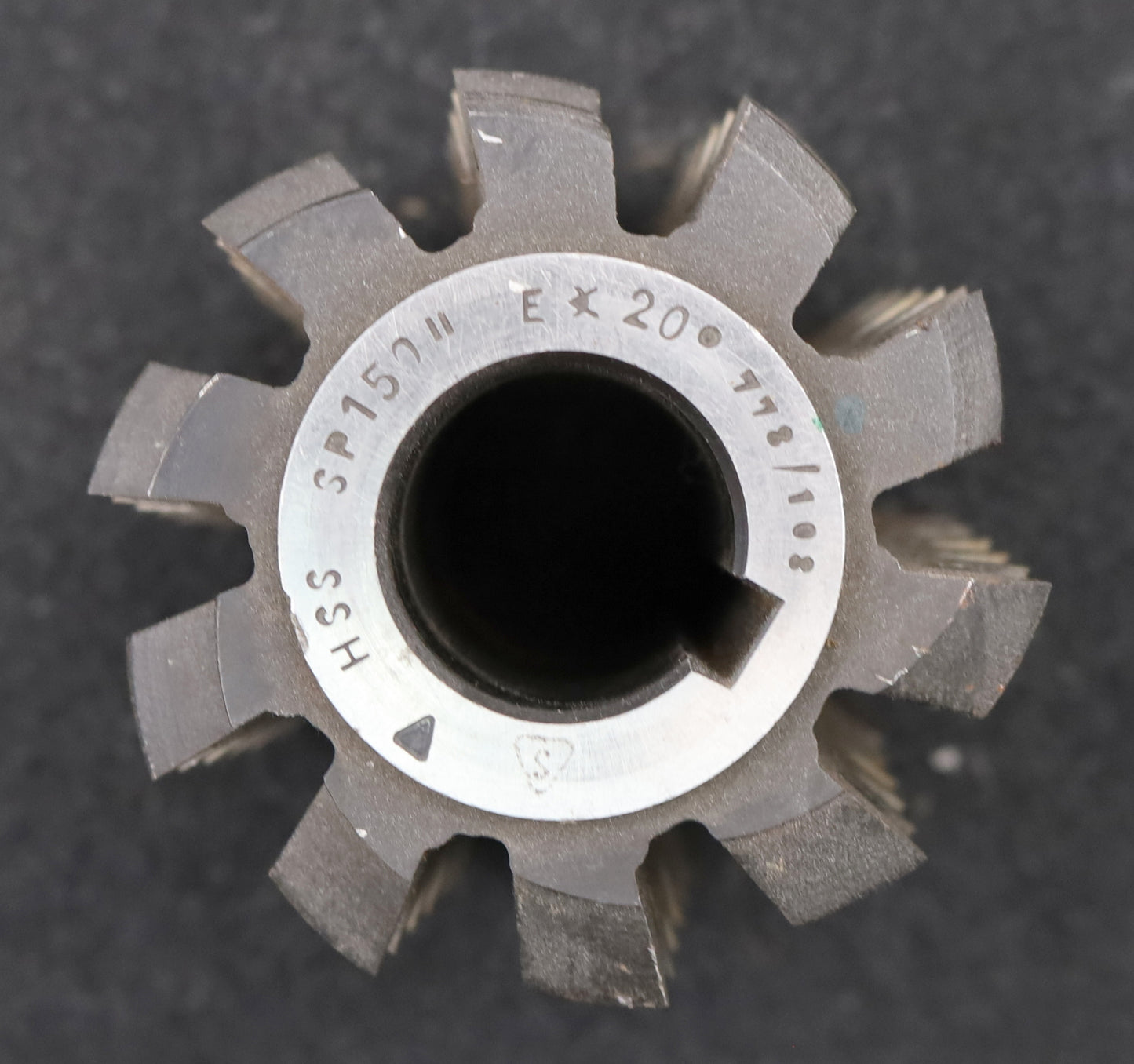 Bild des Artikels Zahnrad-Wälzfräser-m=-4,0mm-EGW-20°-BPI-DIN-3972-Ø79x80xØ27mm-mit-LKN-1gg.-Re