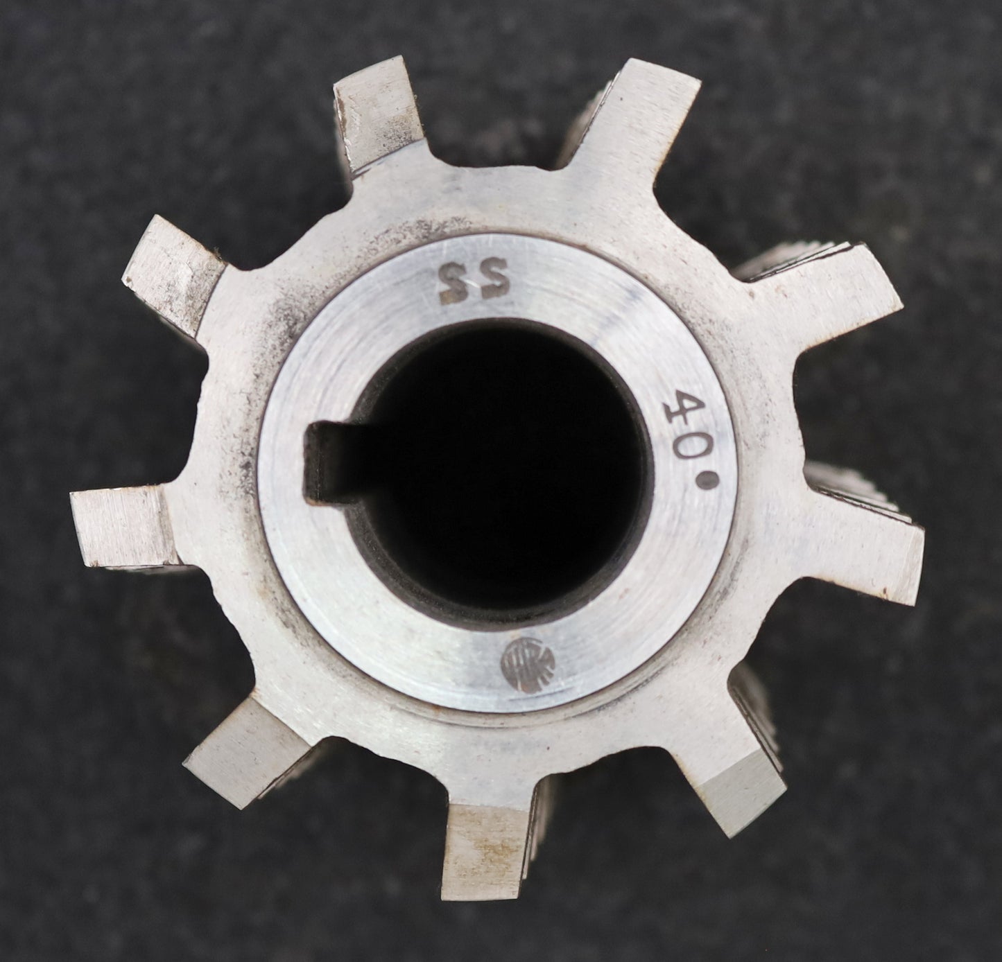 Bild des Artikels Zahnrad-Wälzfräser-m=-4,0mm-EGW-20°-Ø78x82xØ27mm-LKN-1gg.-Rechts-spiralgenutet-!