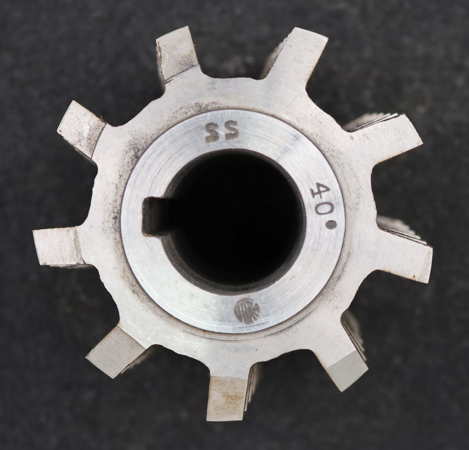 Bild des Artikels Zahnrad-Wälzfräser-m=-4,0mm-EGW-20°-Ø78x82xØ27mm-LKN-1gg.-Rechts-spiralgenutet-!