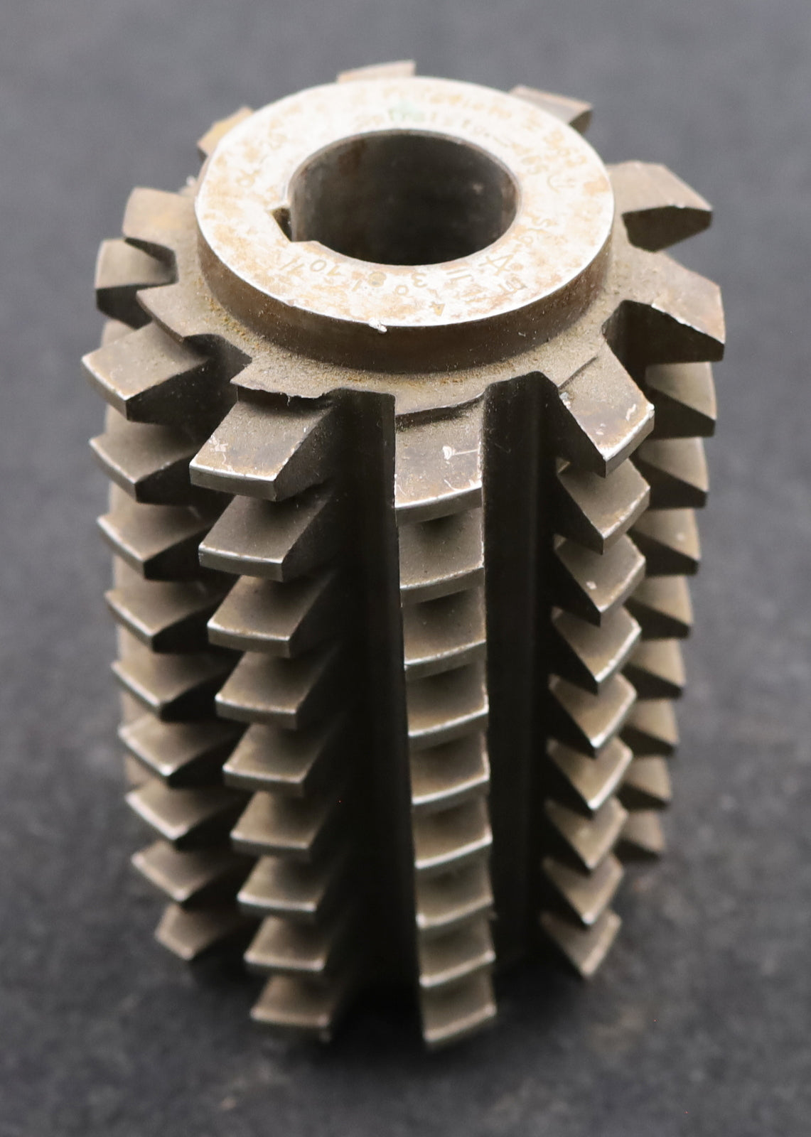 Bild des Artikels Zahnrad-Wälzfräser-m=-4,0mm-EGW-20°-Ø81x124xØ27mm-mit-LKN-1gg.-Rechts