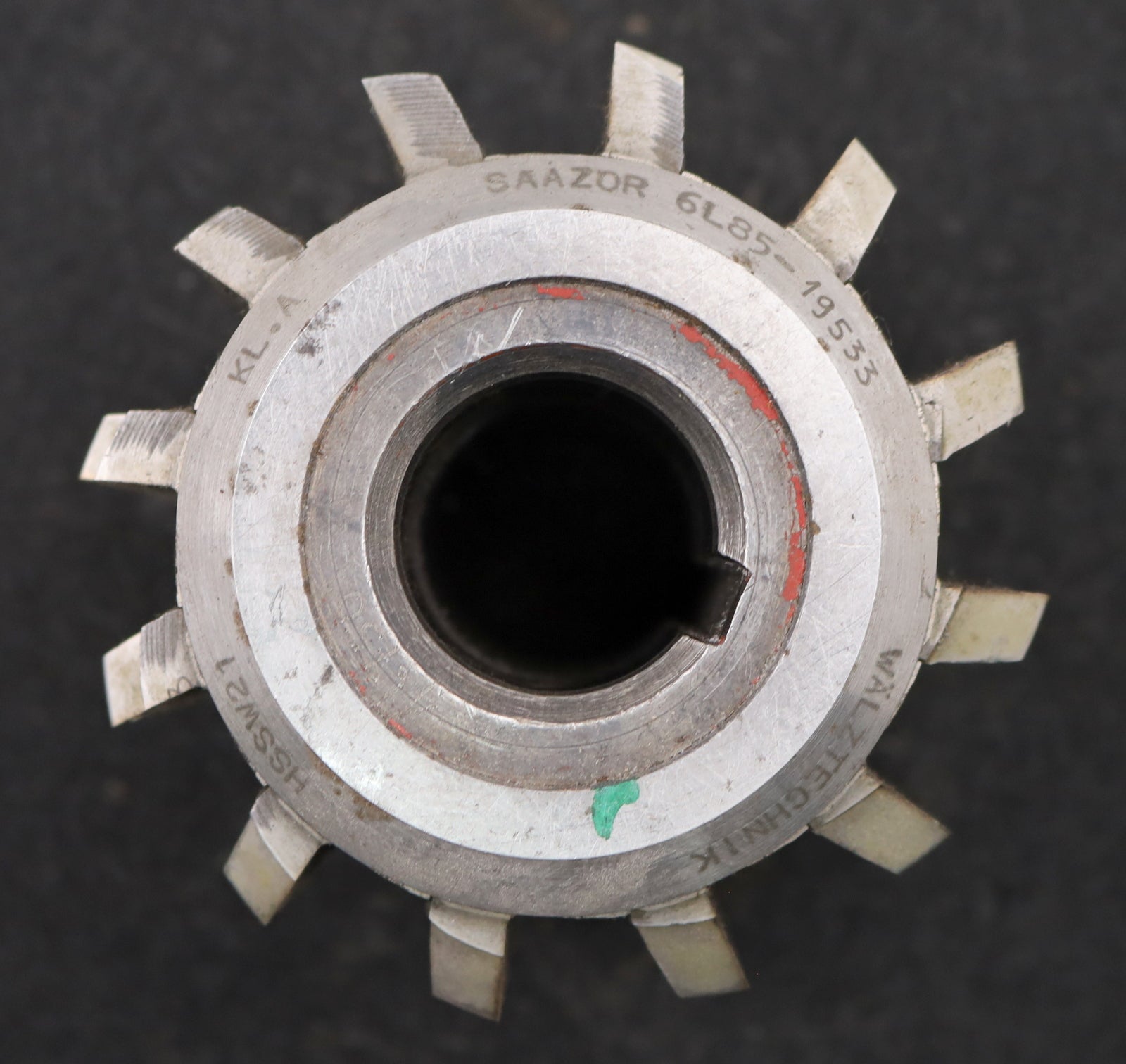 Bild des Artikels SAAZOR-Zahnrad-Wälzfräser-m=-4,0mm-EGW-20°-Ø104x106xØ32mm-mit-LKN-1gg.-Rechts