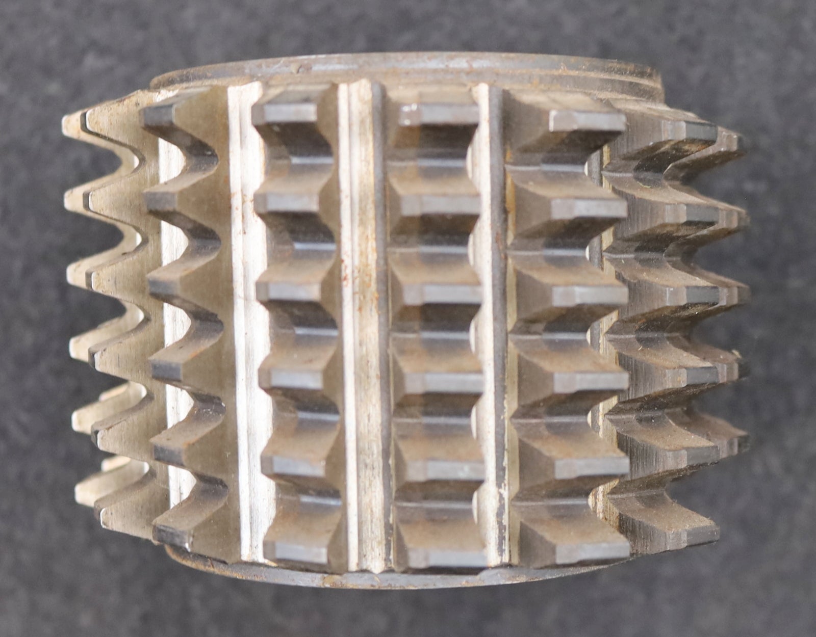 Bild des Artikels KLINGELNBERG-Zahnrad-Wälzfräser-m=-3,5mm-EGW-20°-BPII-DIN-3972-Ø108x106xØ32mm