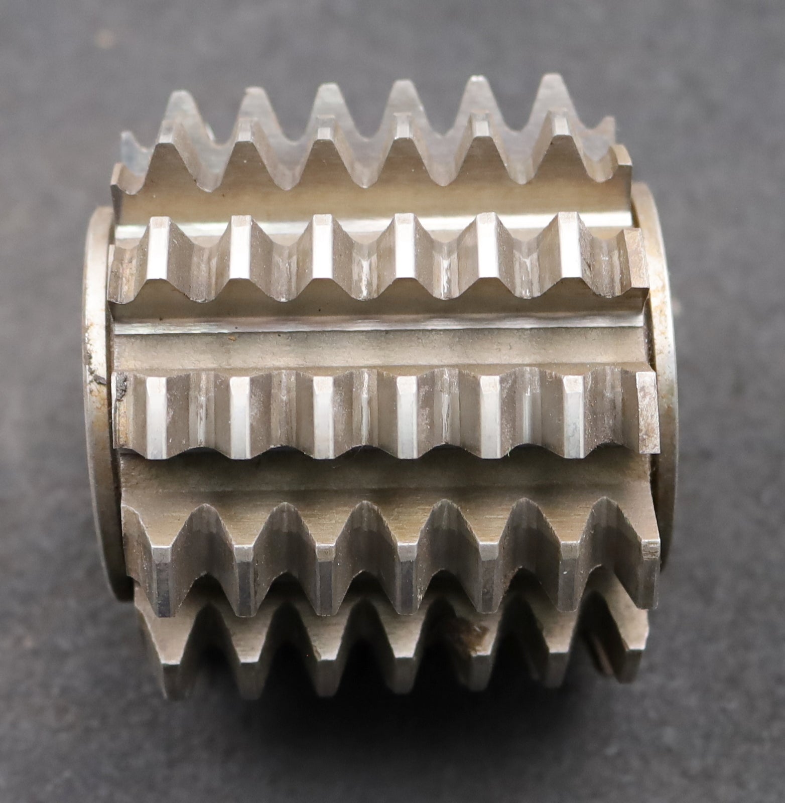 Bild des Artikels PWS-Zahnrad-Wälzfräser-m=-3,0mm-EGW-20°-BPII-DIN-3972-Ø80x71xØ32mm-1gg.-Links