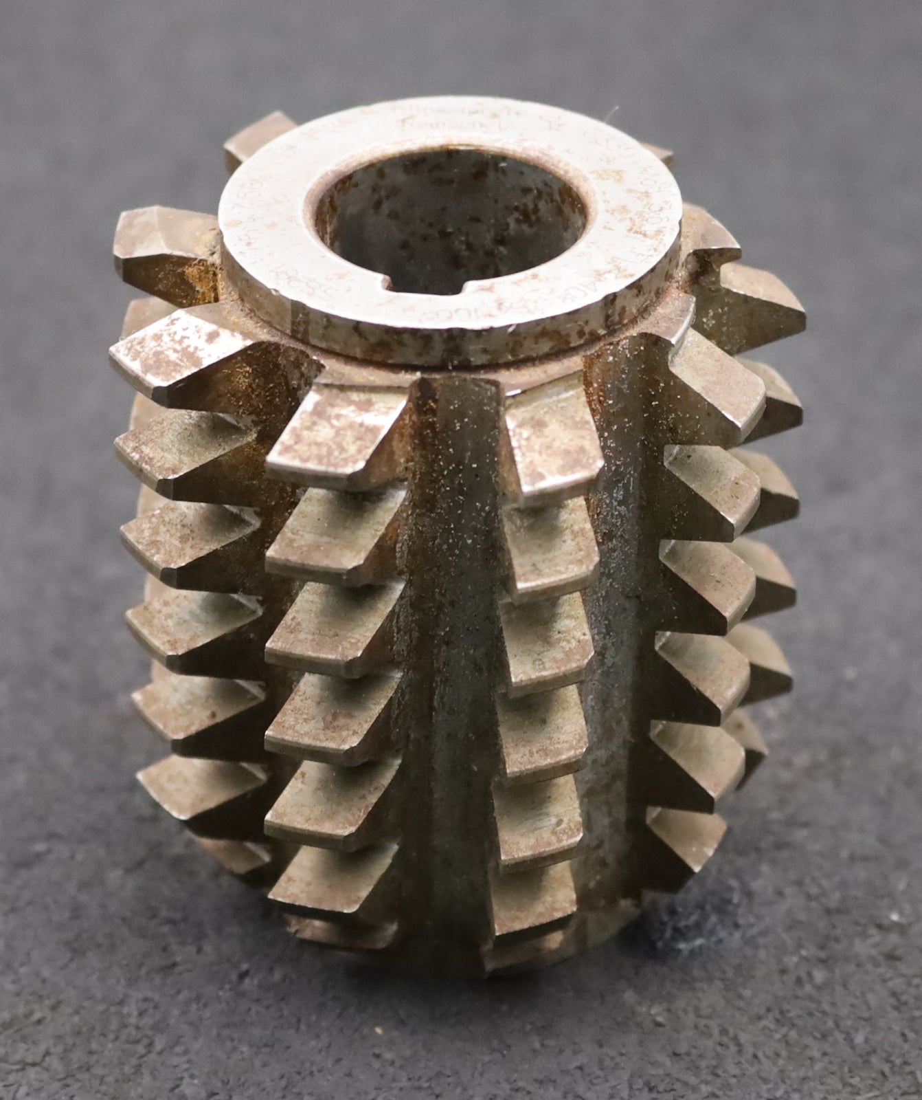 Bild des Artikels KLINGELNBERG-Zahnrad-Wälzfräser-m=-3,5mm-EGW-20°-Ø71x81xØ27mm-mit-LKN-1gg.-Links