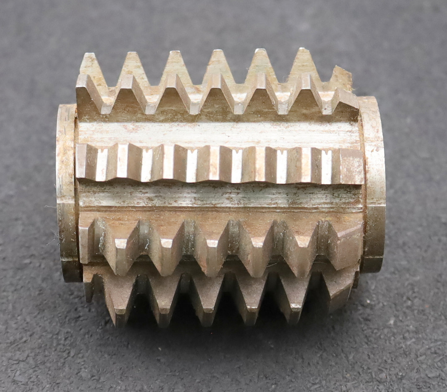 Bild des Artikels KLINGELNBERG-Zahnrad-Wälzfräser-m=-3,5mm-EGW-20°-Ø71x81xØ27mm-mit-LKN-1gg.-Links