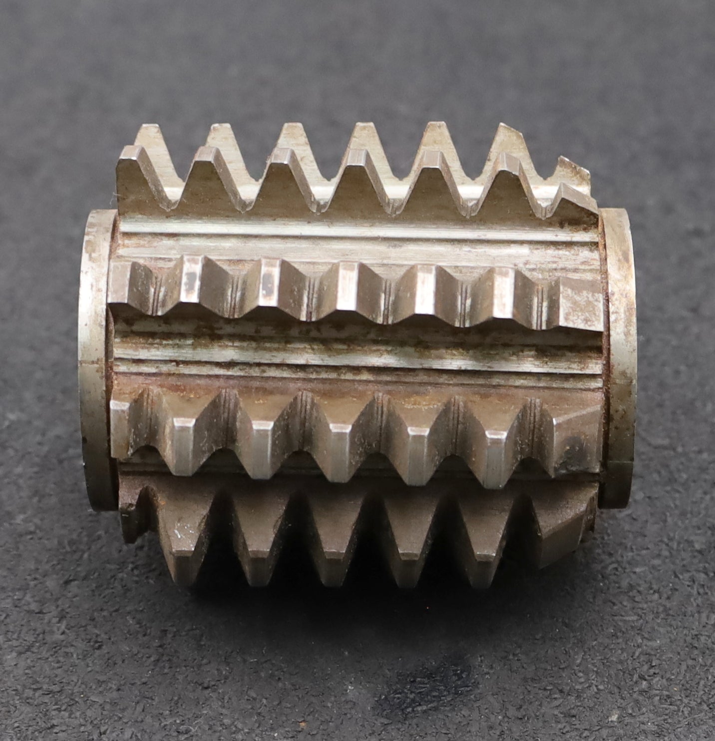 Bild des Artikels PWS-Zahnrad-Wälzfräser-m=-3,5mm-EGW-20°-BPII-nach-DIN-3972-Ø73x76xØ27mm-mit-LKN