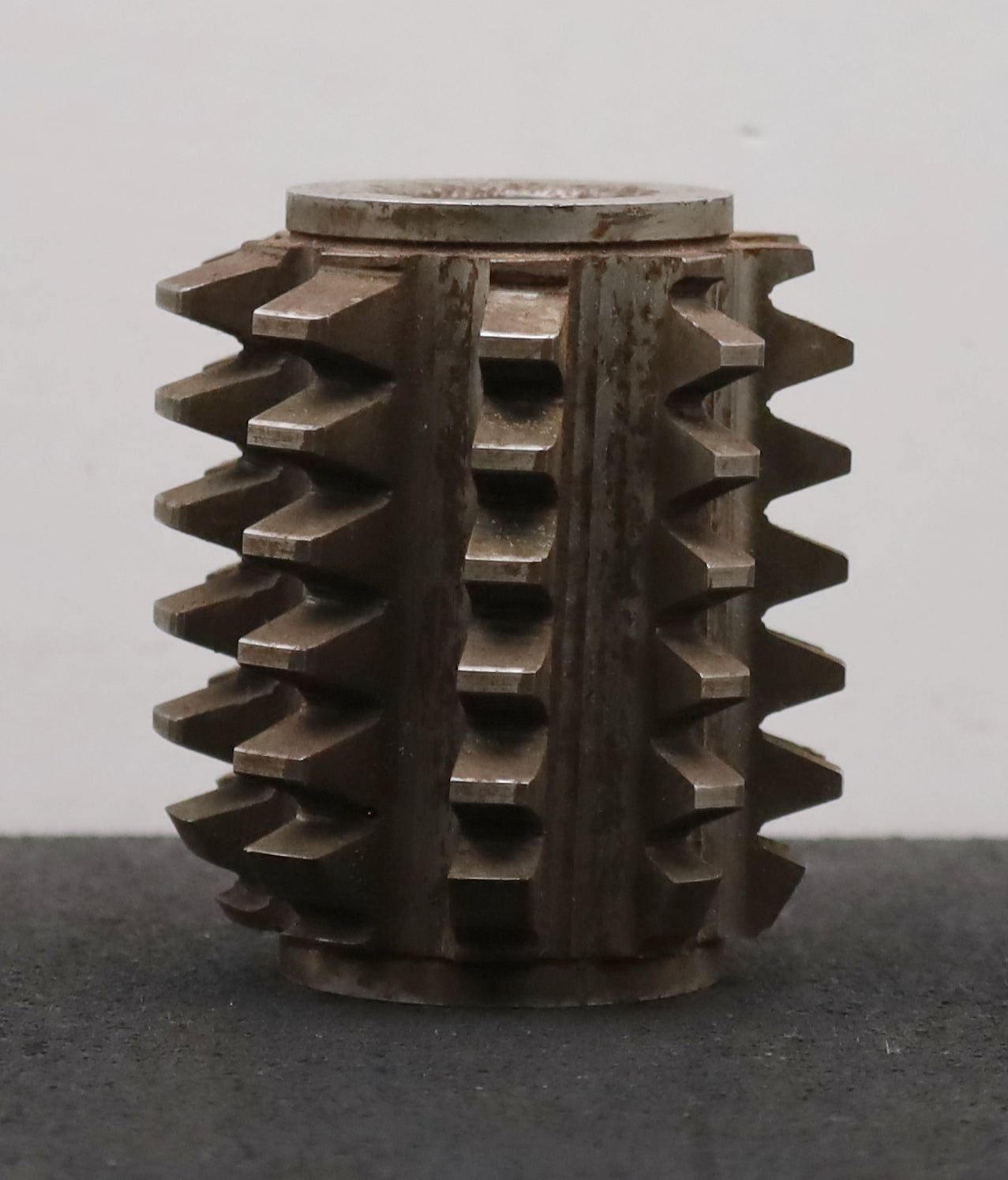 Bild des Artikels PWS-Zahnrad-Wälzfräser-m=-3,5mm-EGW-20°-BPII-nach-DIN-3972-Ø73x76xØ27mm-mit-LKN