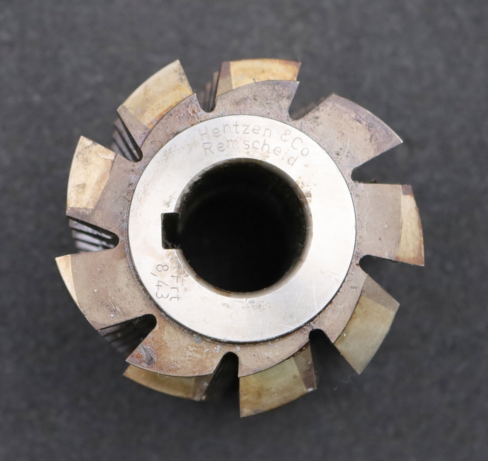 Bild des Artikels HENTZEN-Zahnrad-Wälzfräser-m=-3,75mm-EGW-20°-BPIII-nach-DIN-3972-Ø81x75xØ27mm