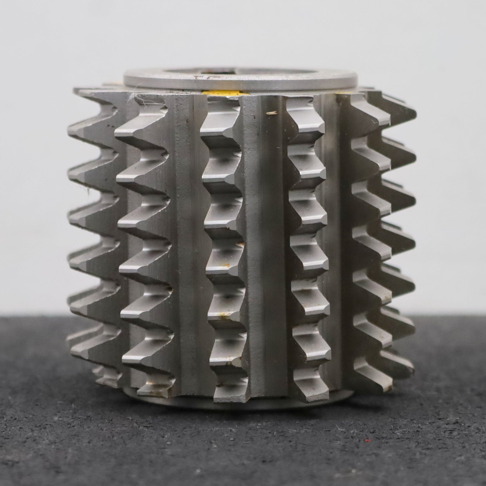 Bild des Artikels PWS-Zahnrad-Wälzfräser-m=-3,0mm-EGW-20°-BPIII-nach-DIN-3972-Ø79x71xØ32mm-mit-LKN