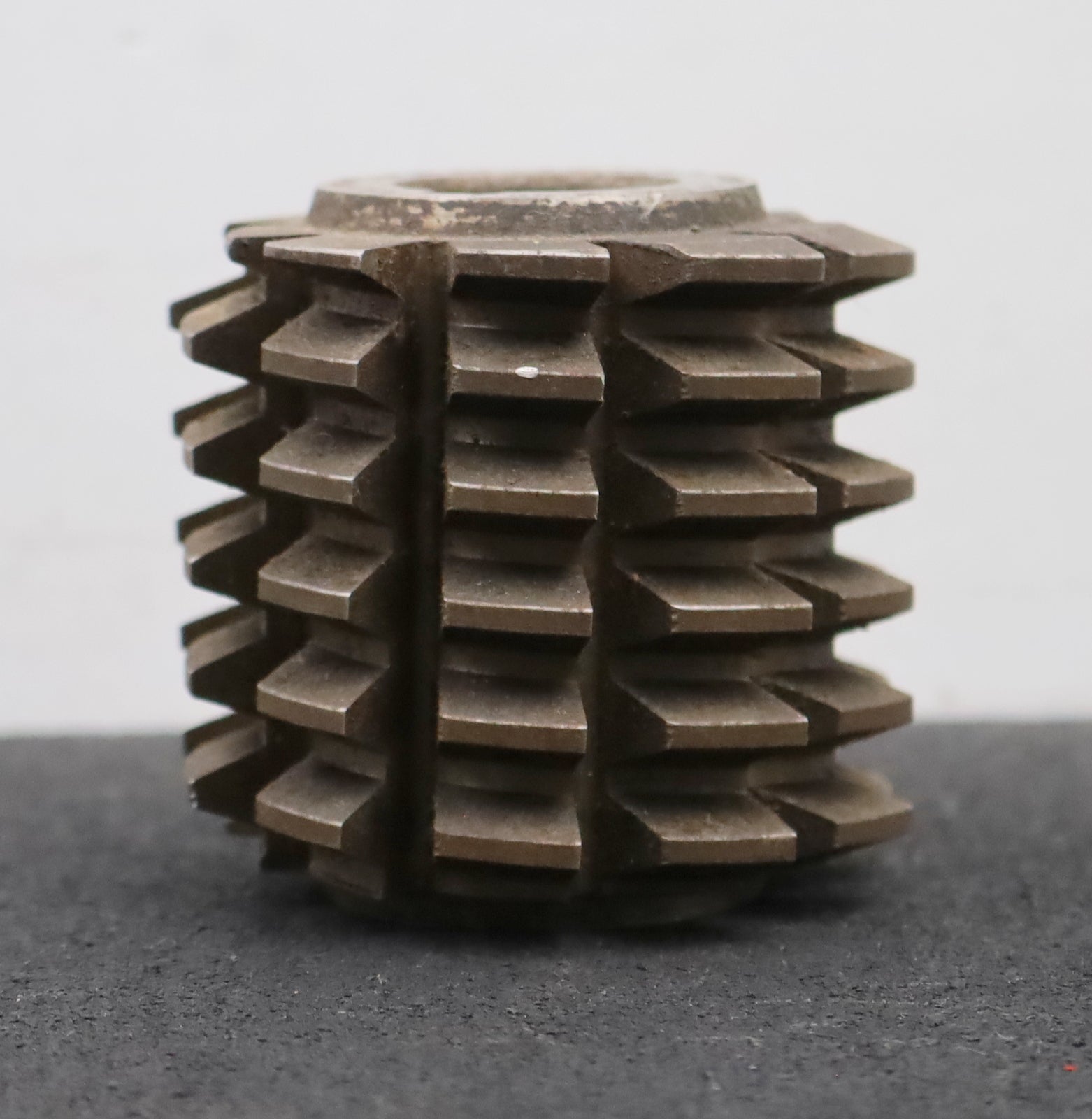 Bild des Artikels SVA-Zahnrad-Wälzfräser-m=-3,5mm-EGW-20°-Ø76x71xØ27mm-mit-LKN-1gg.-Links-