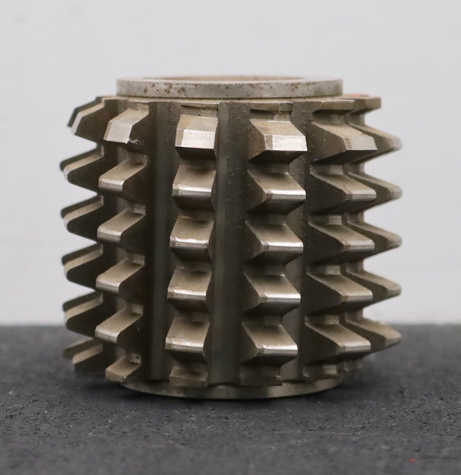 Bild des Artikels PWS-Zahnrad-Wälzfräser-m=-3,5mm-EGW-20°-BPII-DIN-3972-Ø80x70xØ32mm-1gg.-Links