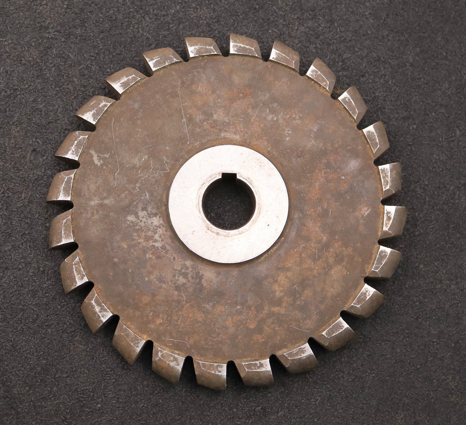 Bild des Artikels Halbrund-Formfräser-konvex-Radiusfräser-Radius-8mm-Ø157x16xØ22mm-LKN-hinterdreht