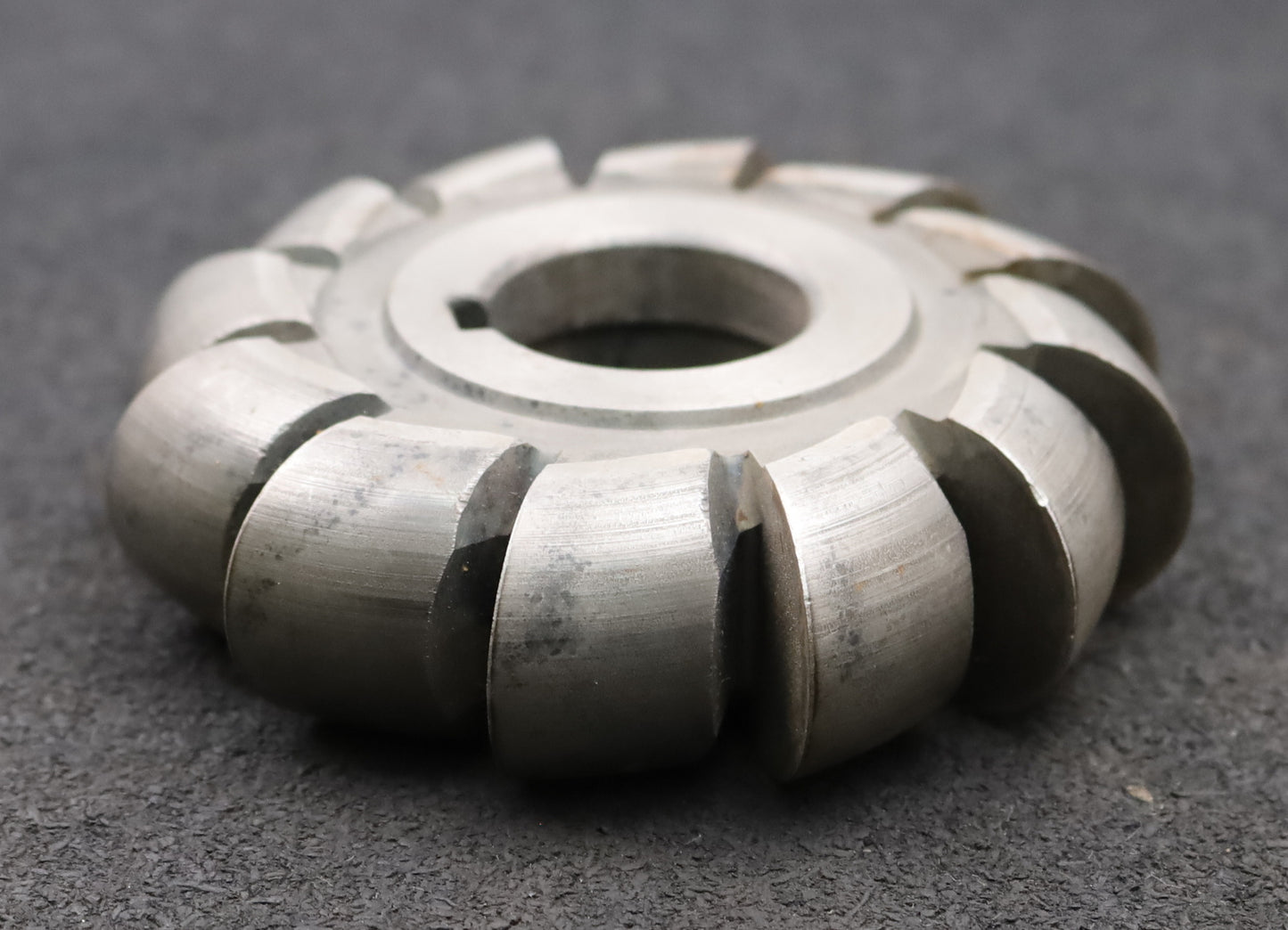 Bild des Artikels Halbrund-Formfräser-konvex-Radiusfräser-Radius-15mm-Ø110x30xØ32mm-LKN