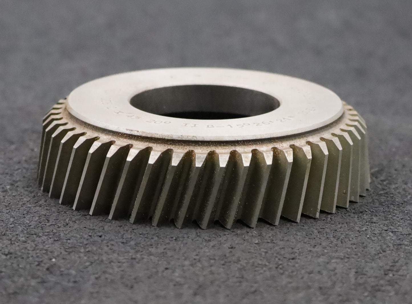 Bild des Artikels PWS-Scheibenschneidrad-mit-Treppenschliff-m=-2mm-EGW-20°-Z=-45-schrägverzahnt