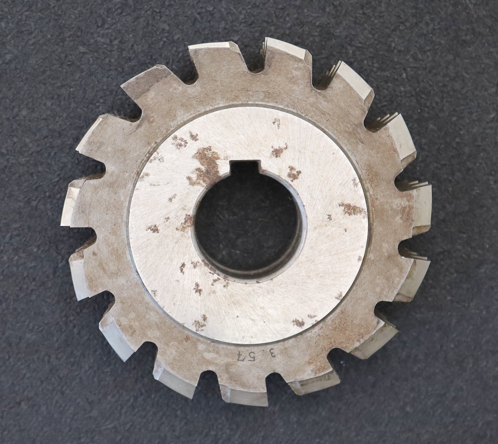 Bild des Artikels GPS-Schneckenrad-Wälzfräser-worm-wheel-hob-m=-2mm-EGW-20°-Frästiefe-4,334mm