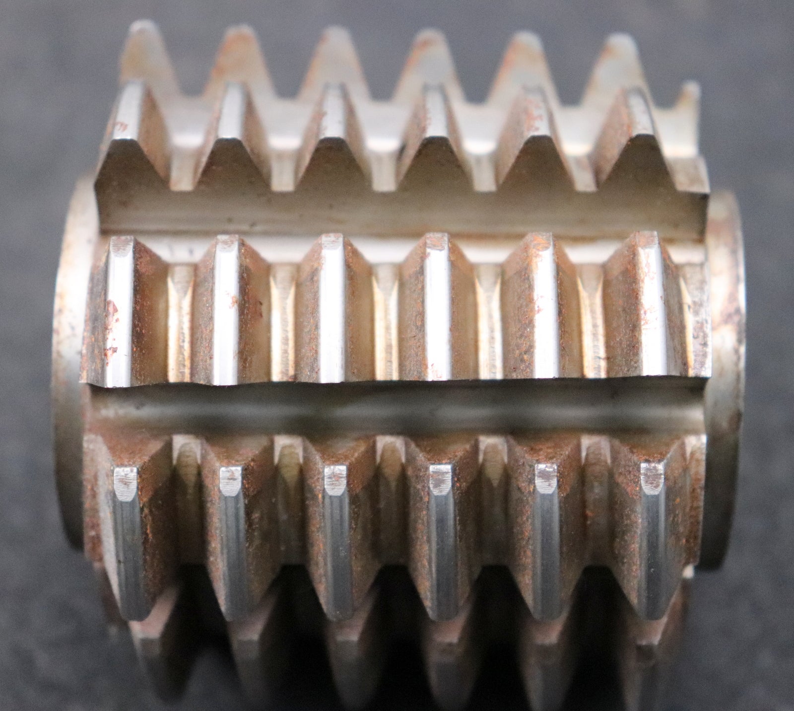 Bild des Artikels R.STOCK-Zahnrad-Wälzfräser-gear-hob-m=-3,25mm-EGW-20°-Ø74x71xØ27mm-mit-LKN