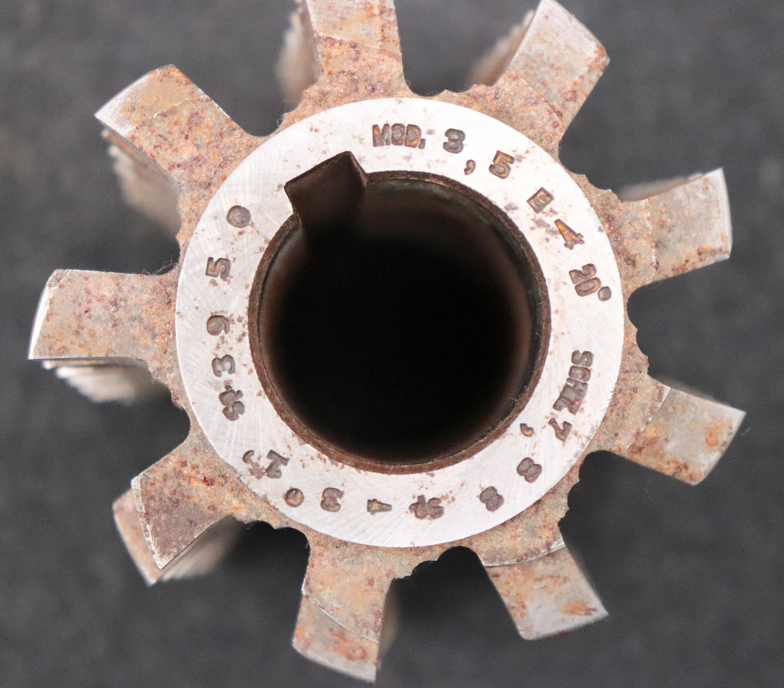 Bild des Artikels R.STOCK-Zahnrad-Wälzfräser-gear-hob-m=-3,5mm-EGW-20°-Ø71x76xØ27mm-mit-LKN