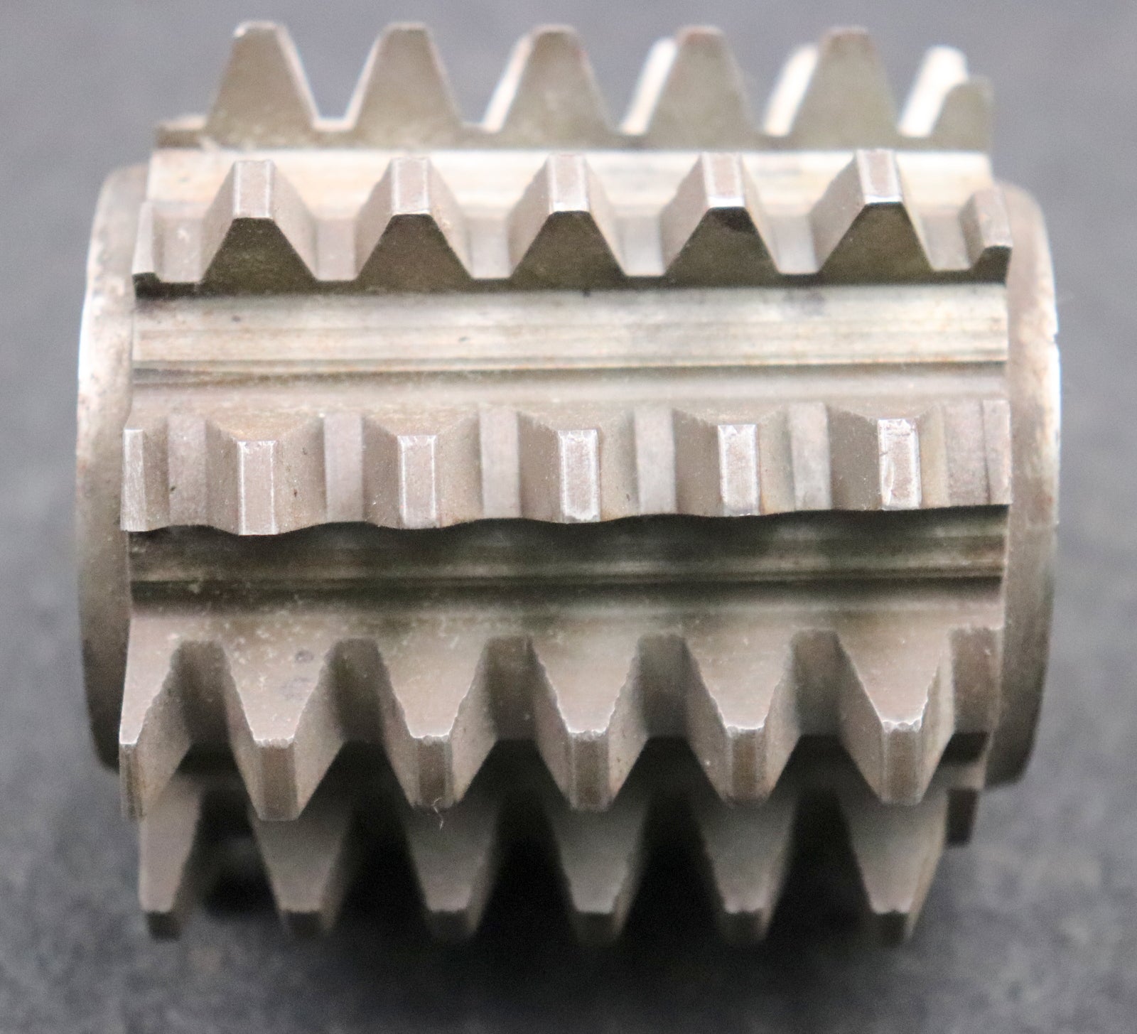 Bild des Artikels SVA-Zahnrad-Wälzfräser-gear-hob-m=-3,5mm-EGW-20°-Ø72x71xØ27mm-mit-LKN