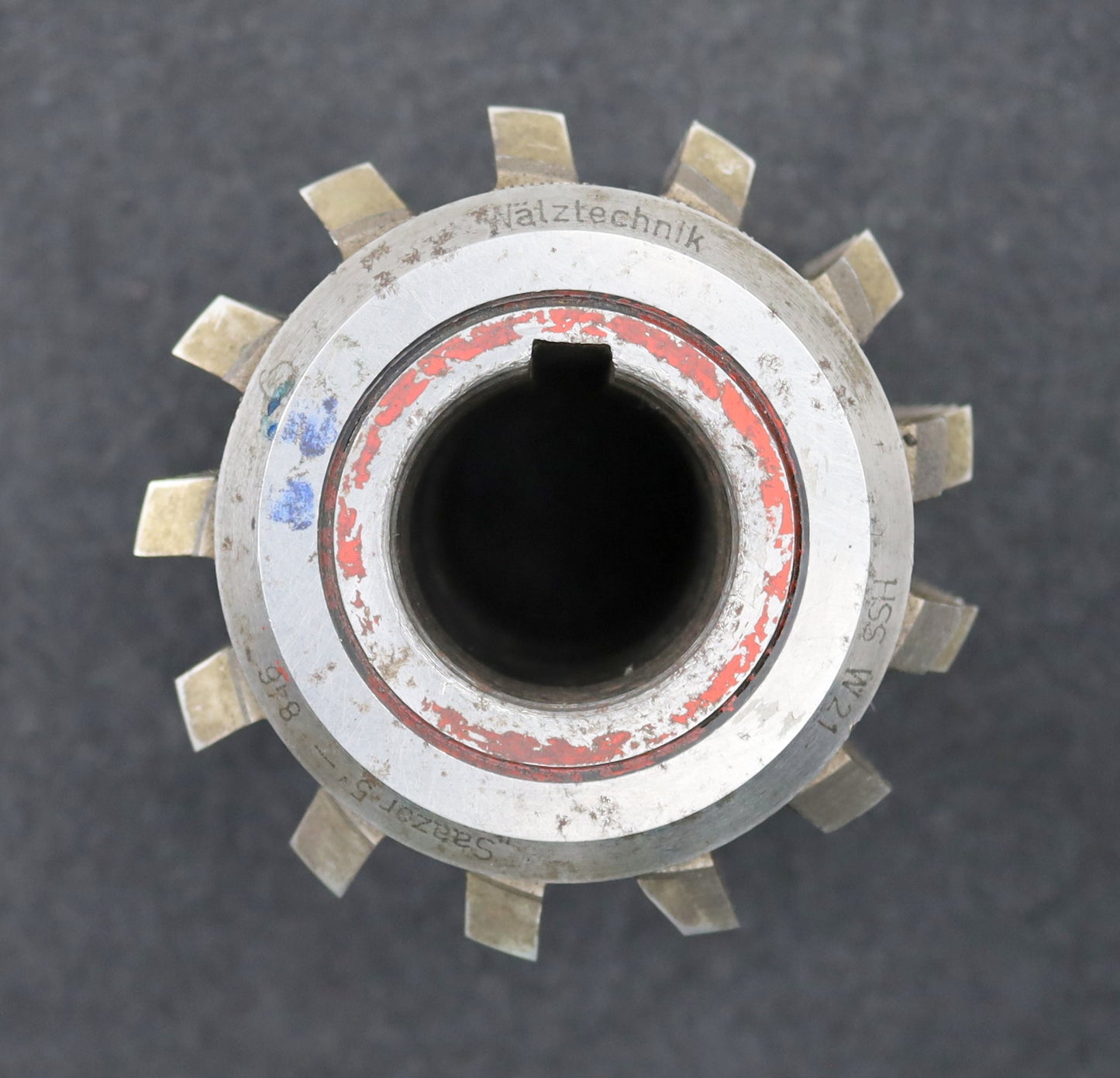 Bild des Artikels SAAZOR-Zahnrad-Wälzfräser-gear-hob-m=-2,75mm-EGW-20°-BPIII-nach-DIN-3972